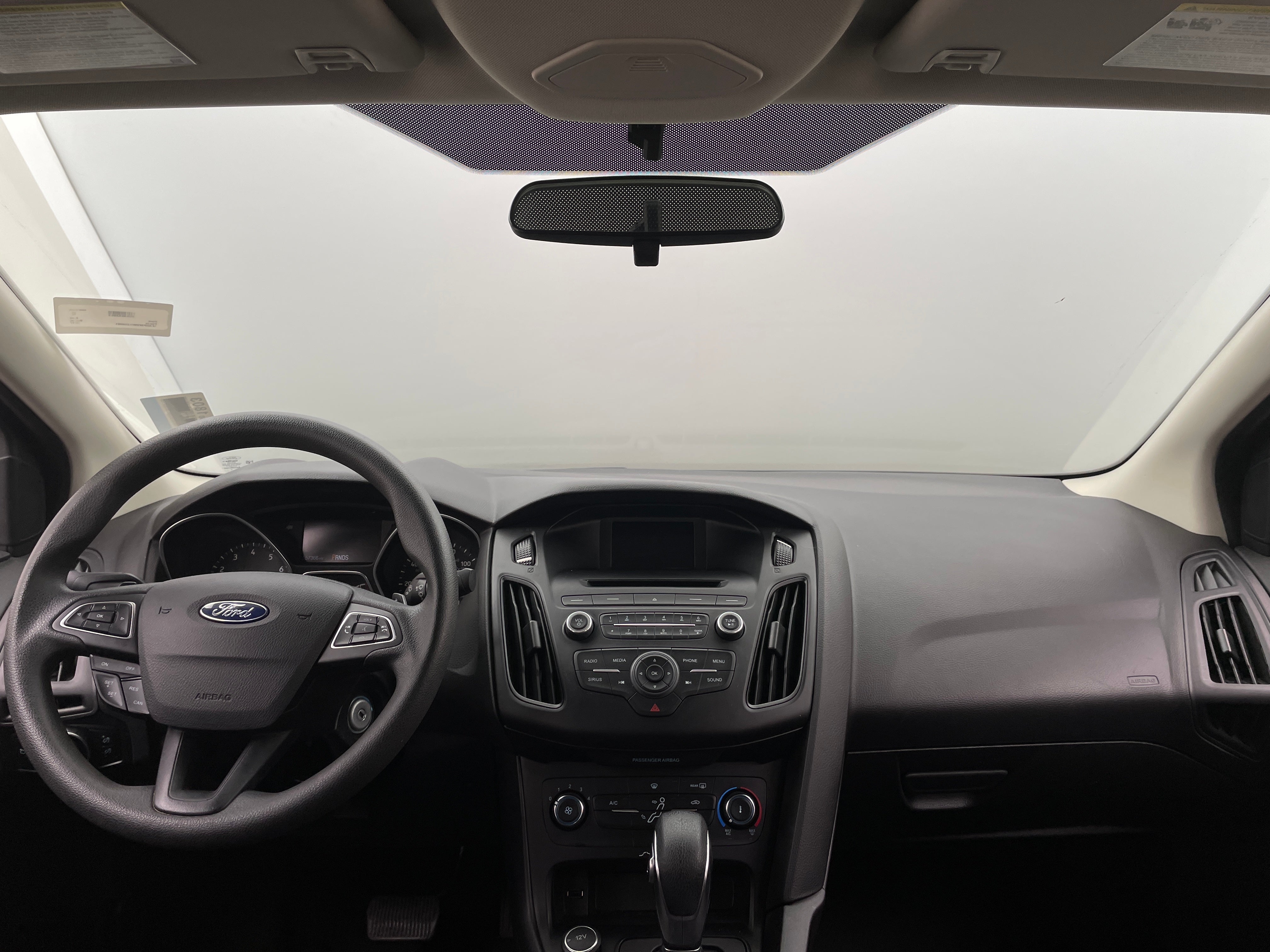 2017 Ford Focus SE 3