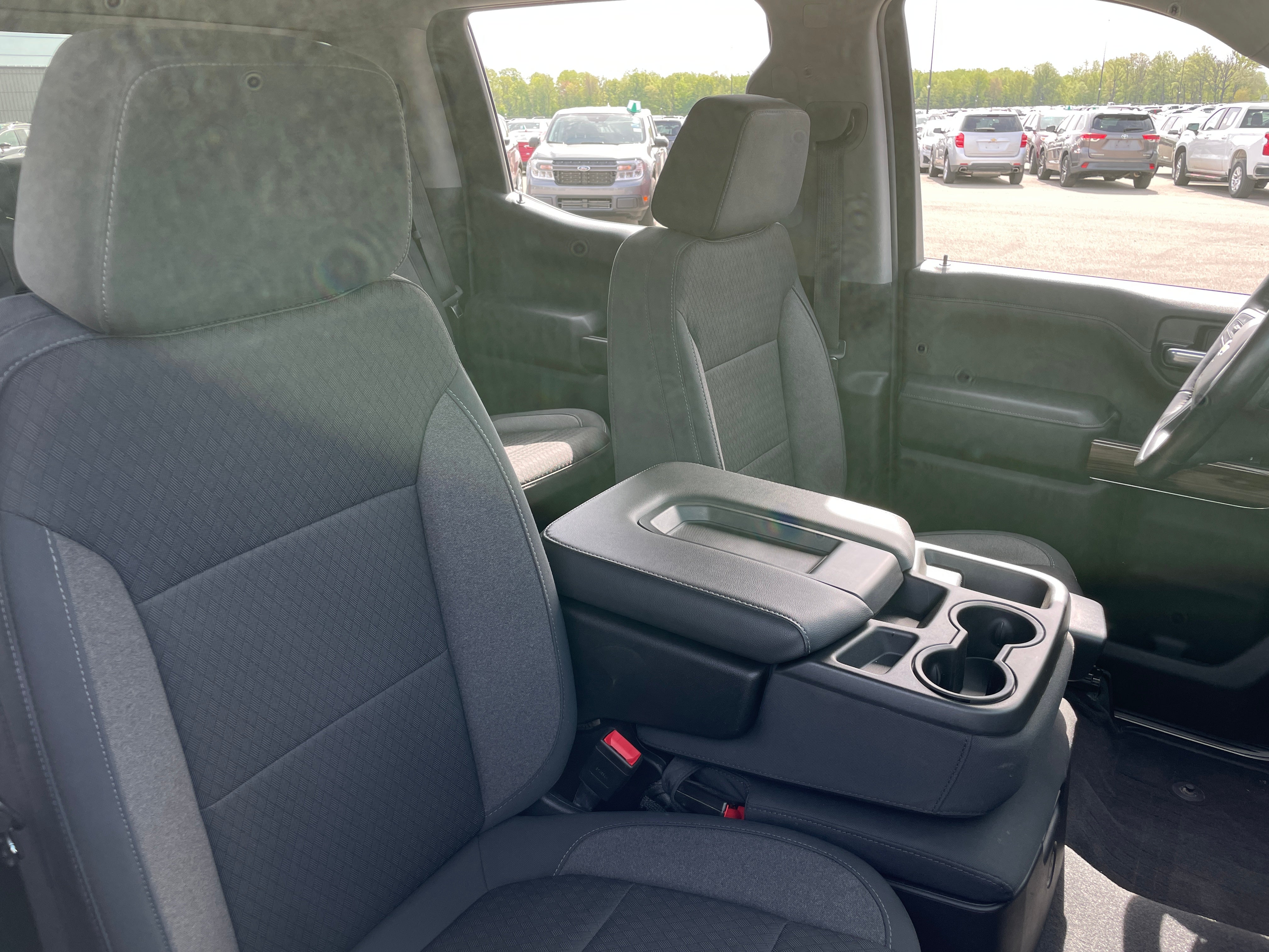 2020 Chevrolet Silverado 1500 LT 2