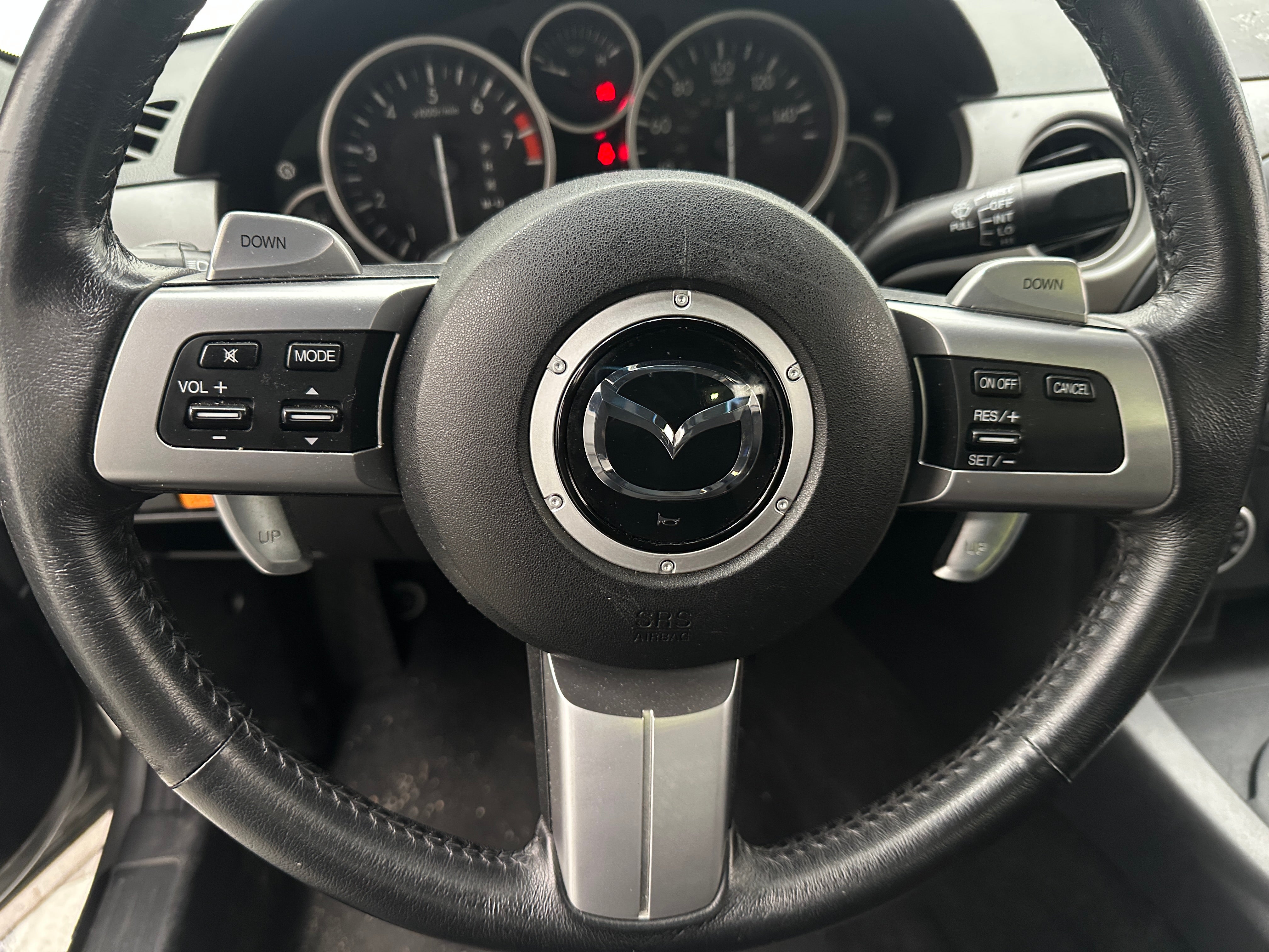 2010 Mazda MX-5 Miata Sport 5