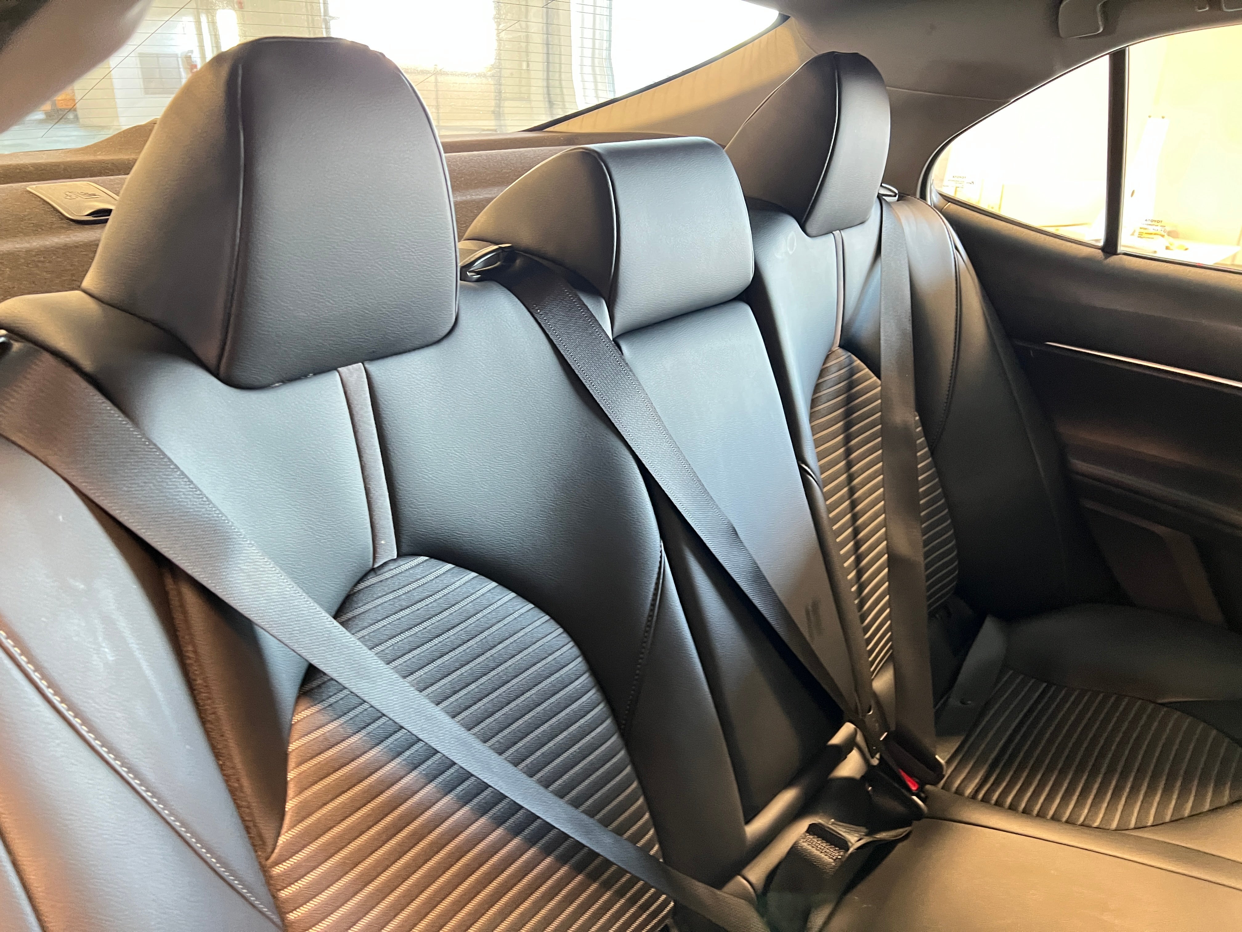 2022 Toyota Camry SE 6
