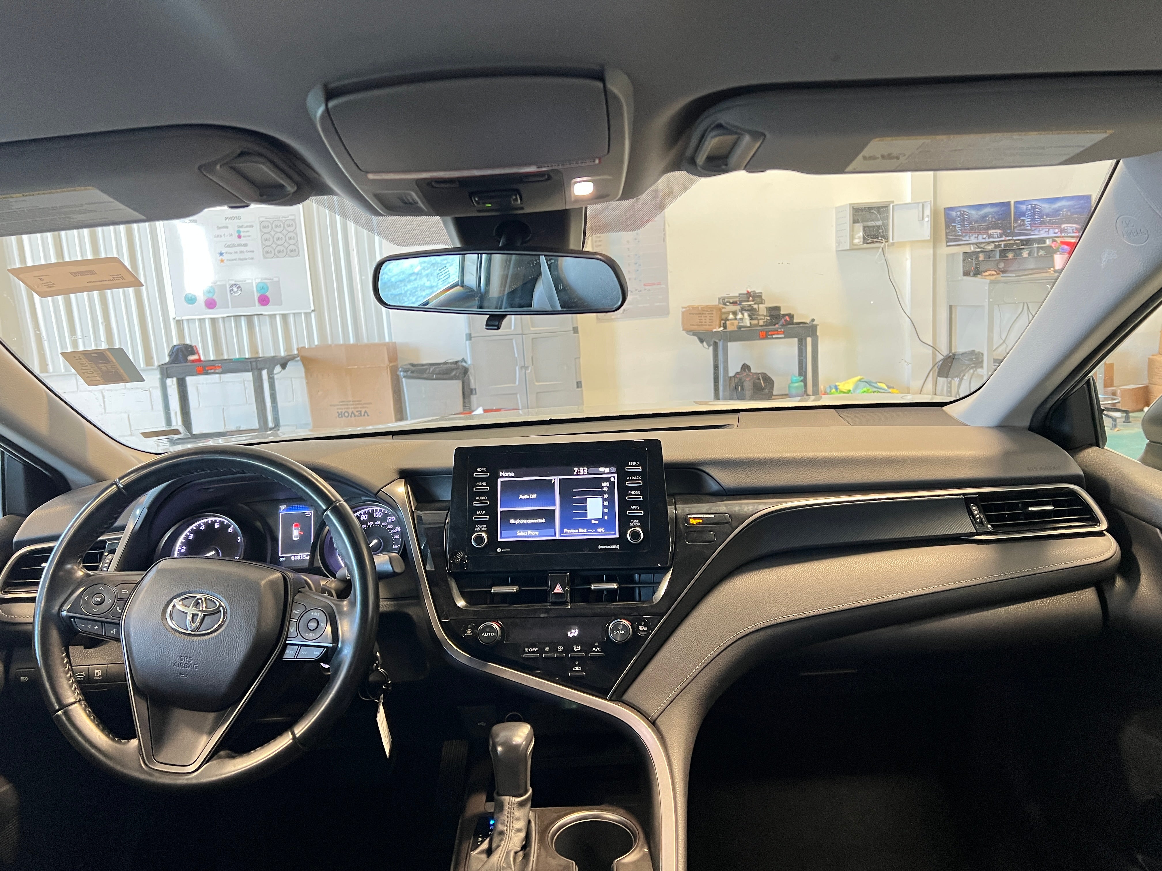 2022 Toyota Camry SE 3