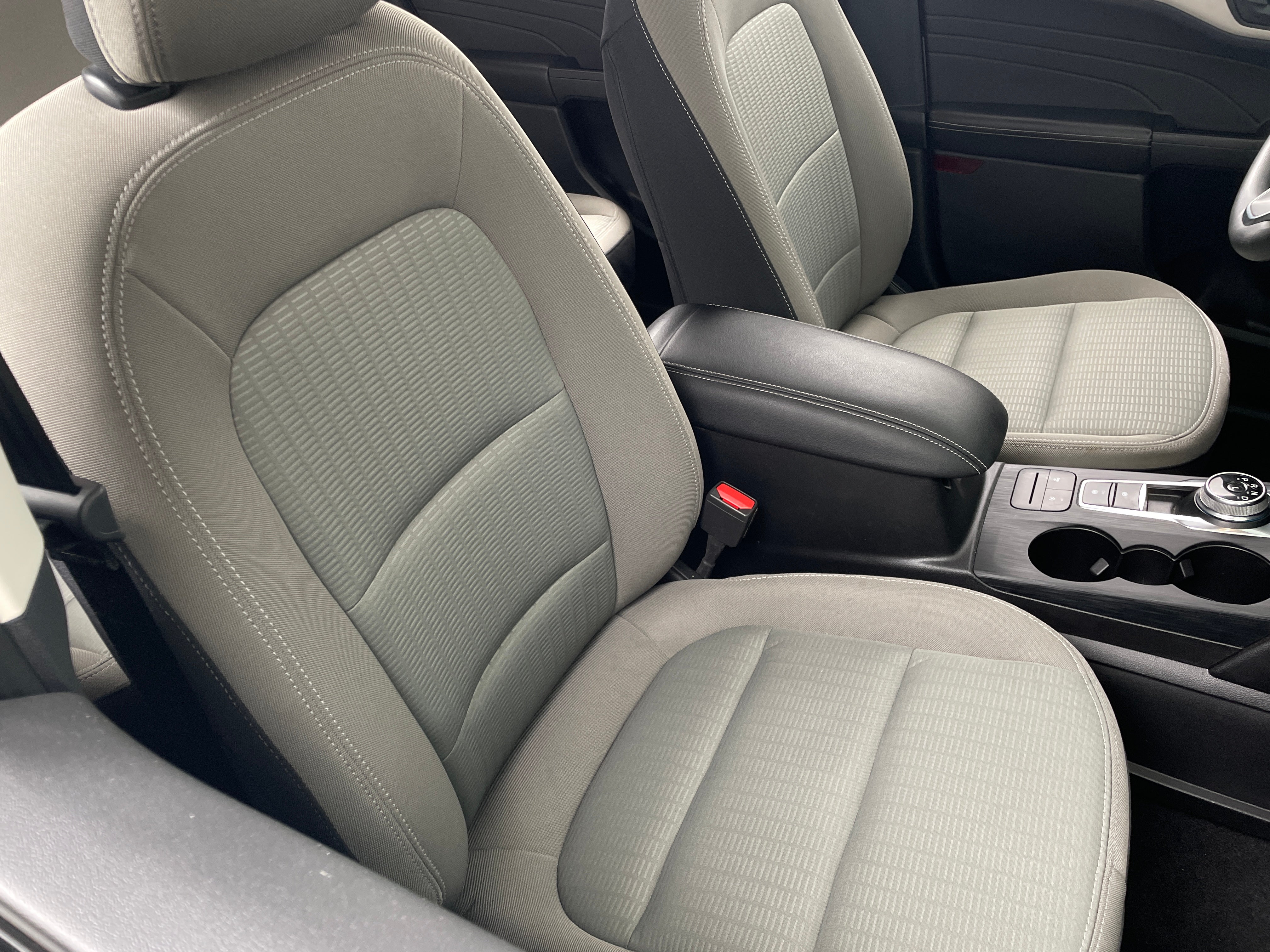 2022 Ford Escape S 2
