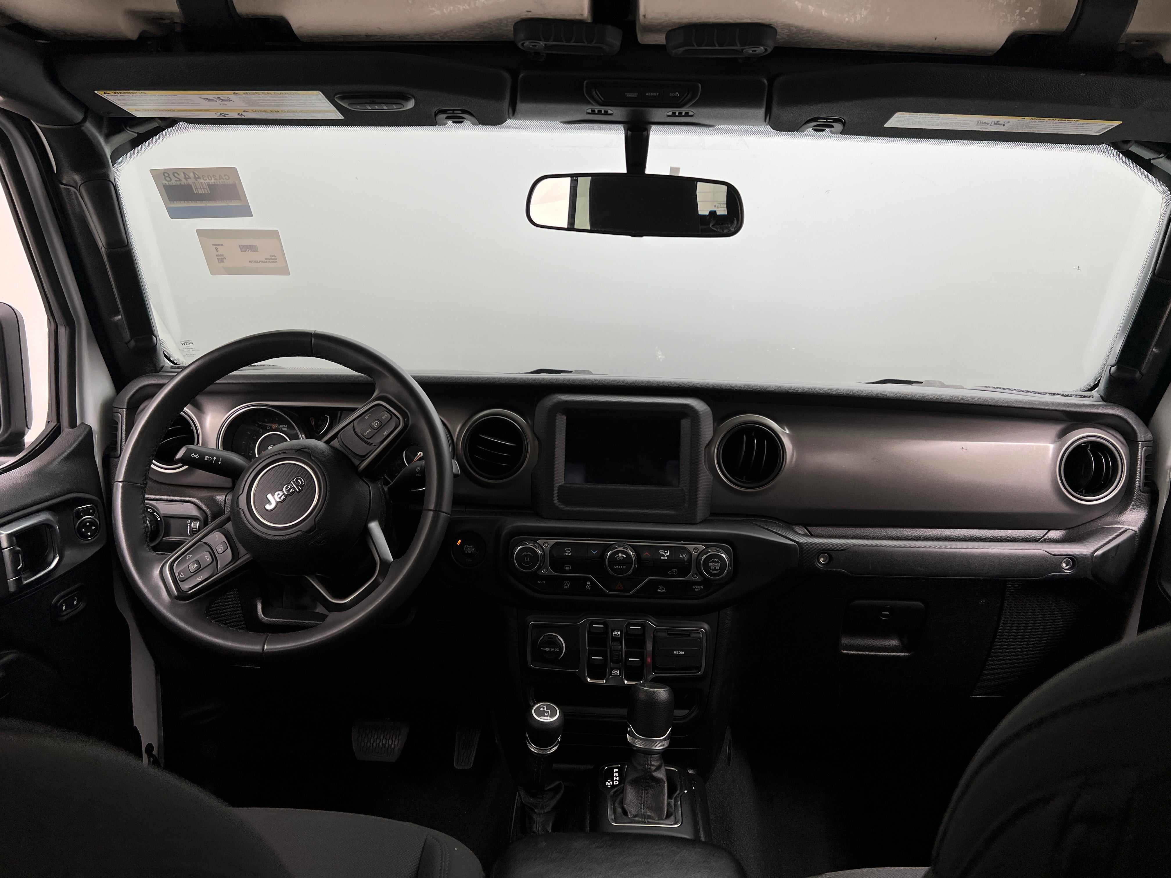 2023 Jeep Gladiator Sport S 3