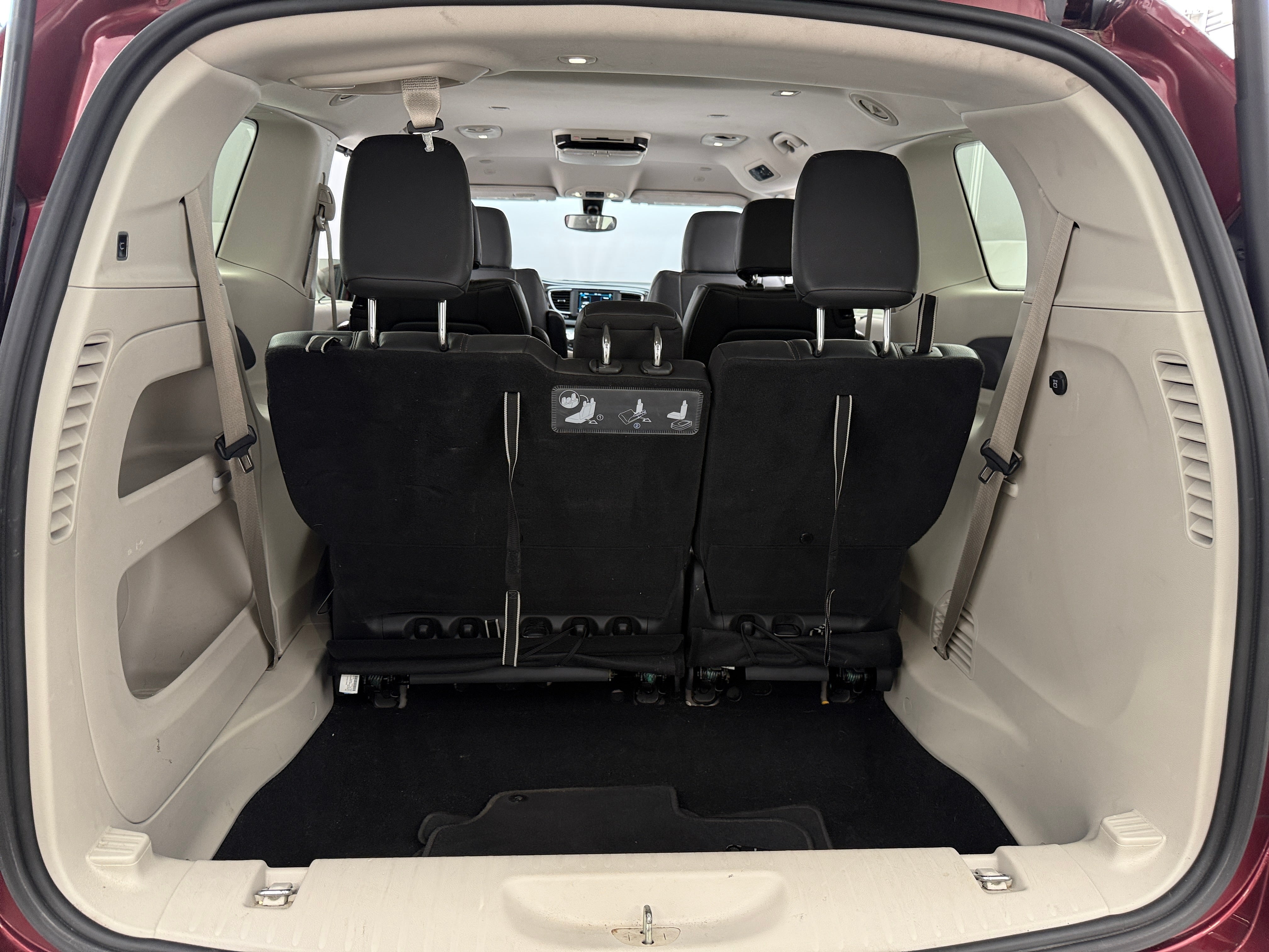 2020 Chrysler Pacifica Touring L 6