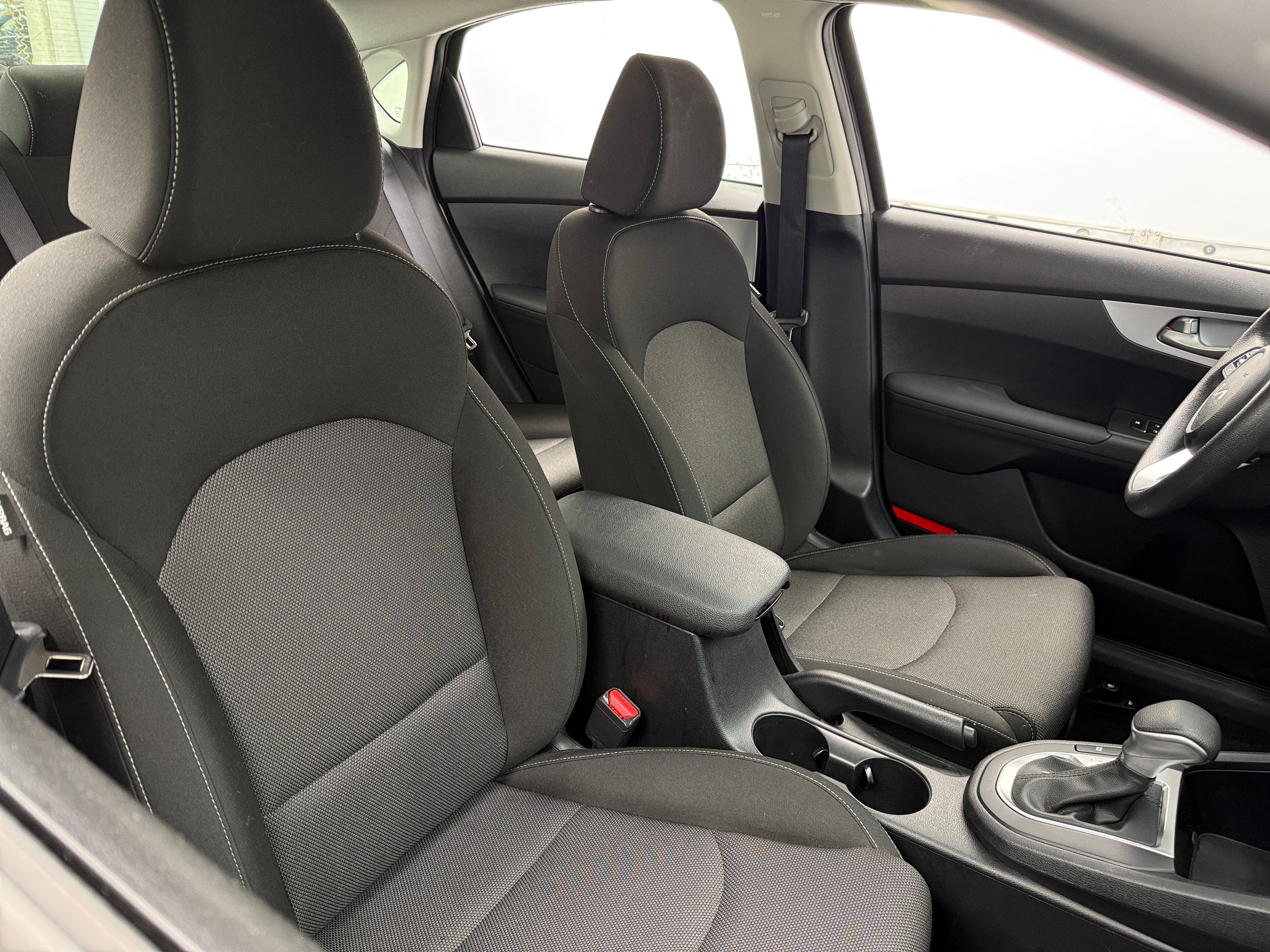 2024 Kia Forte LXS 2