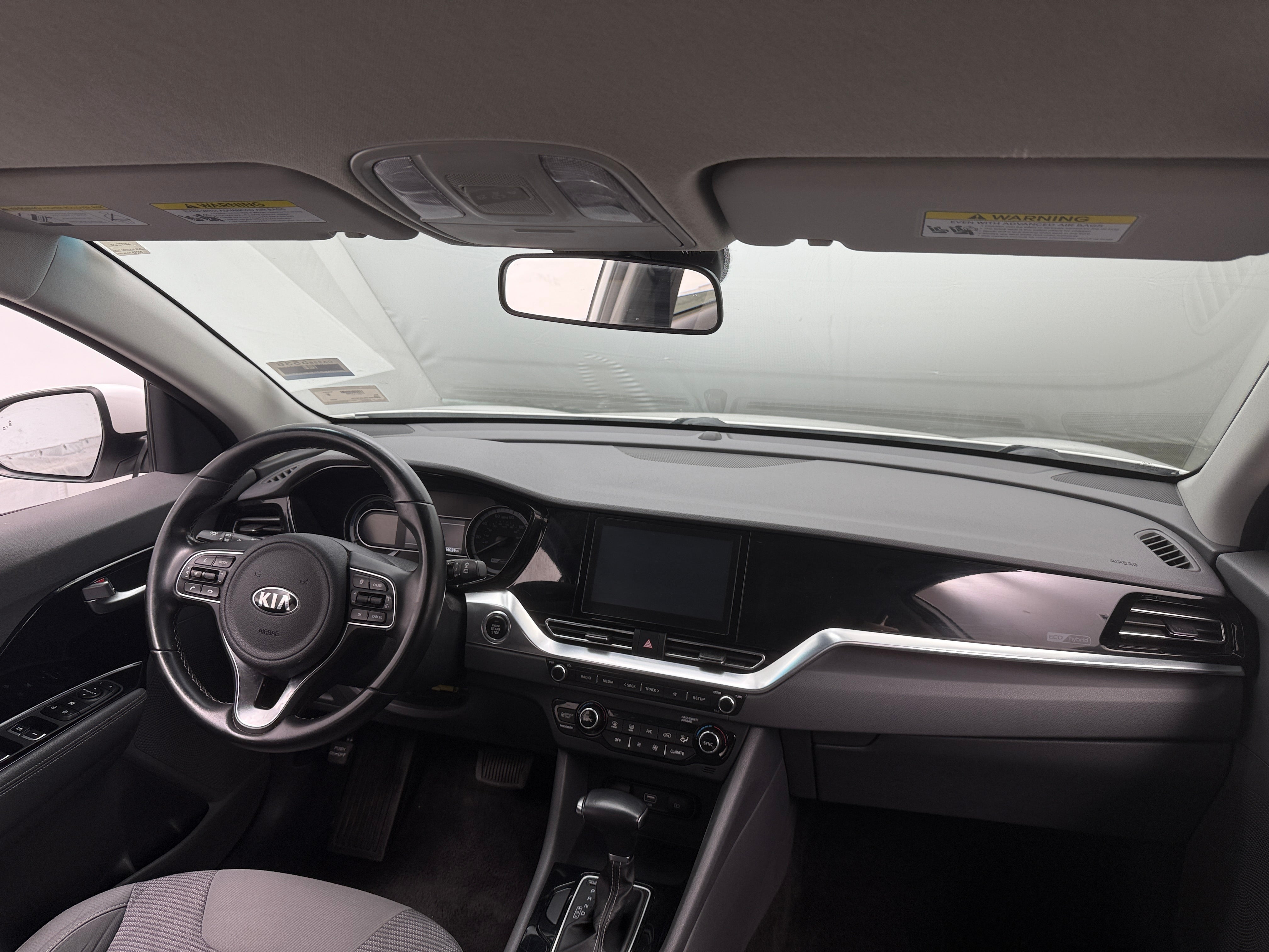 2020 Kia Niro LXS 3