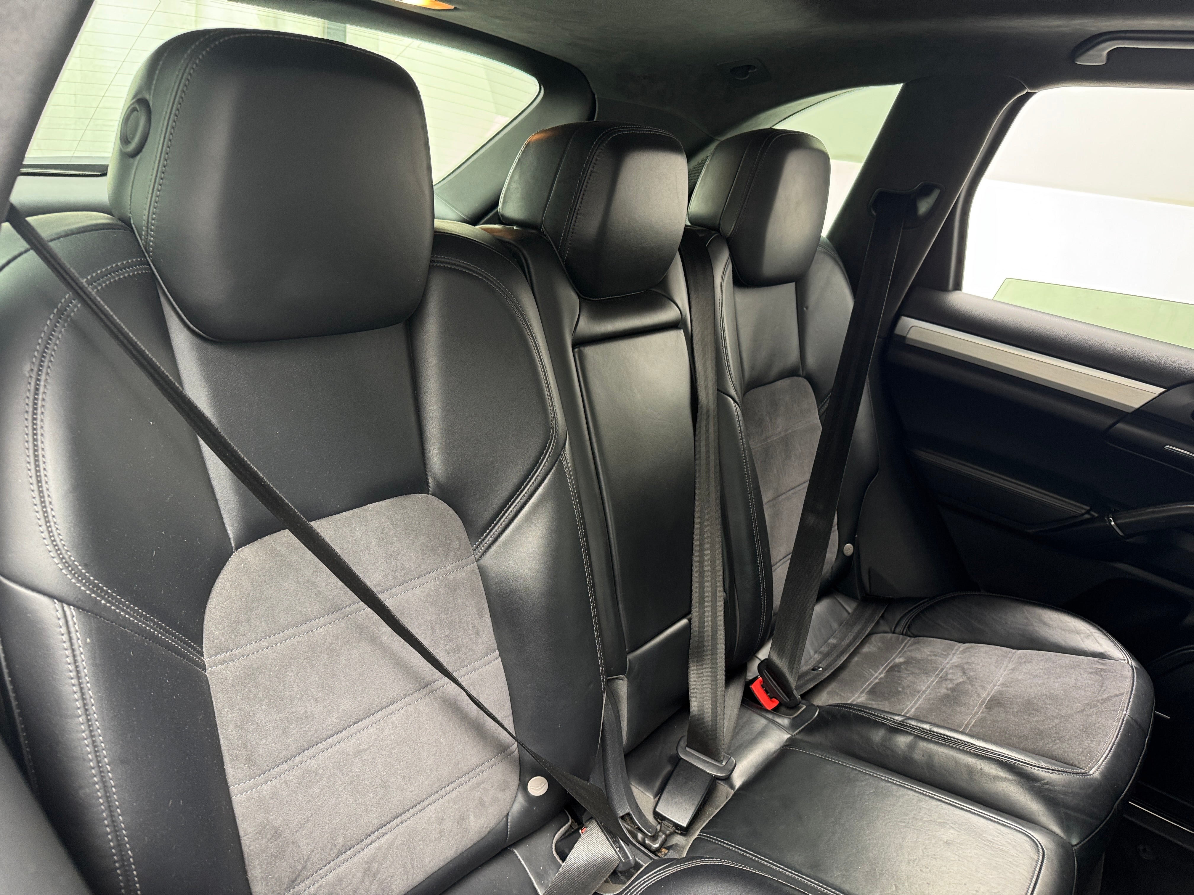 2013 Porsche Cayenne GTS 5