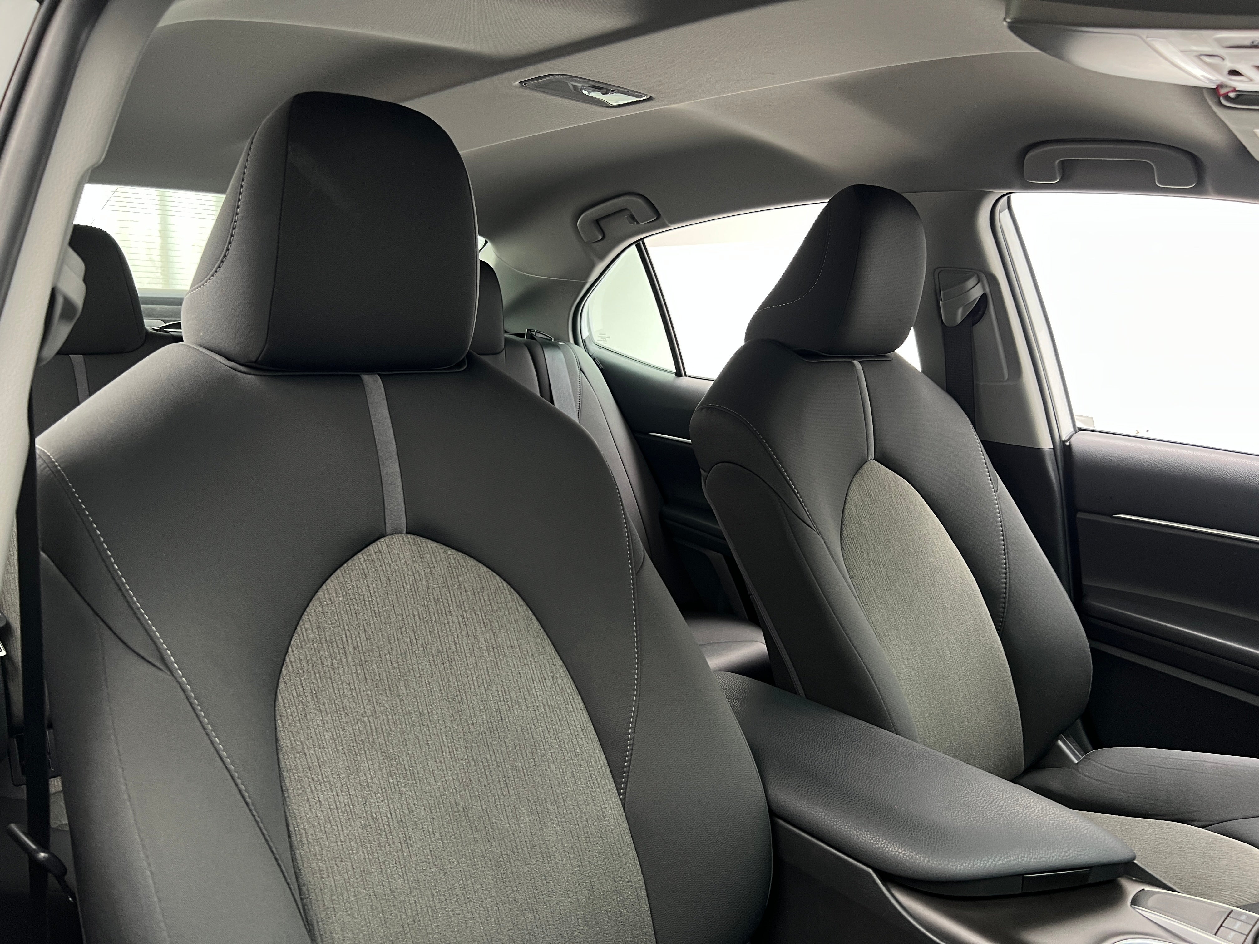 2023 Toyota Camry LE 2