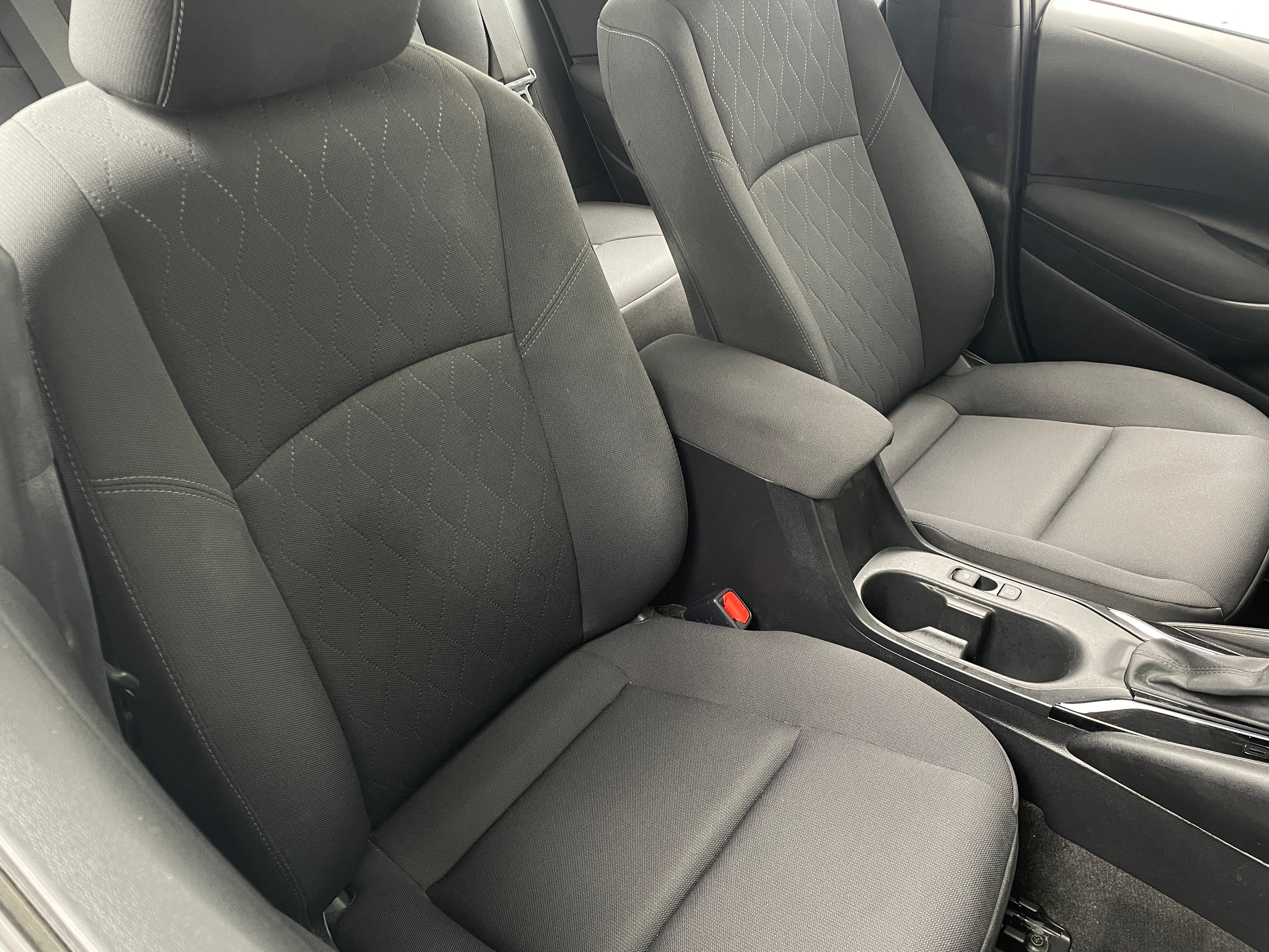 2024 Toyota Corolla LE 2