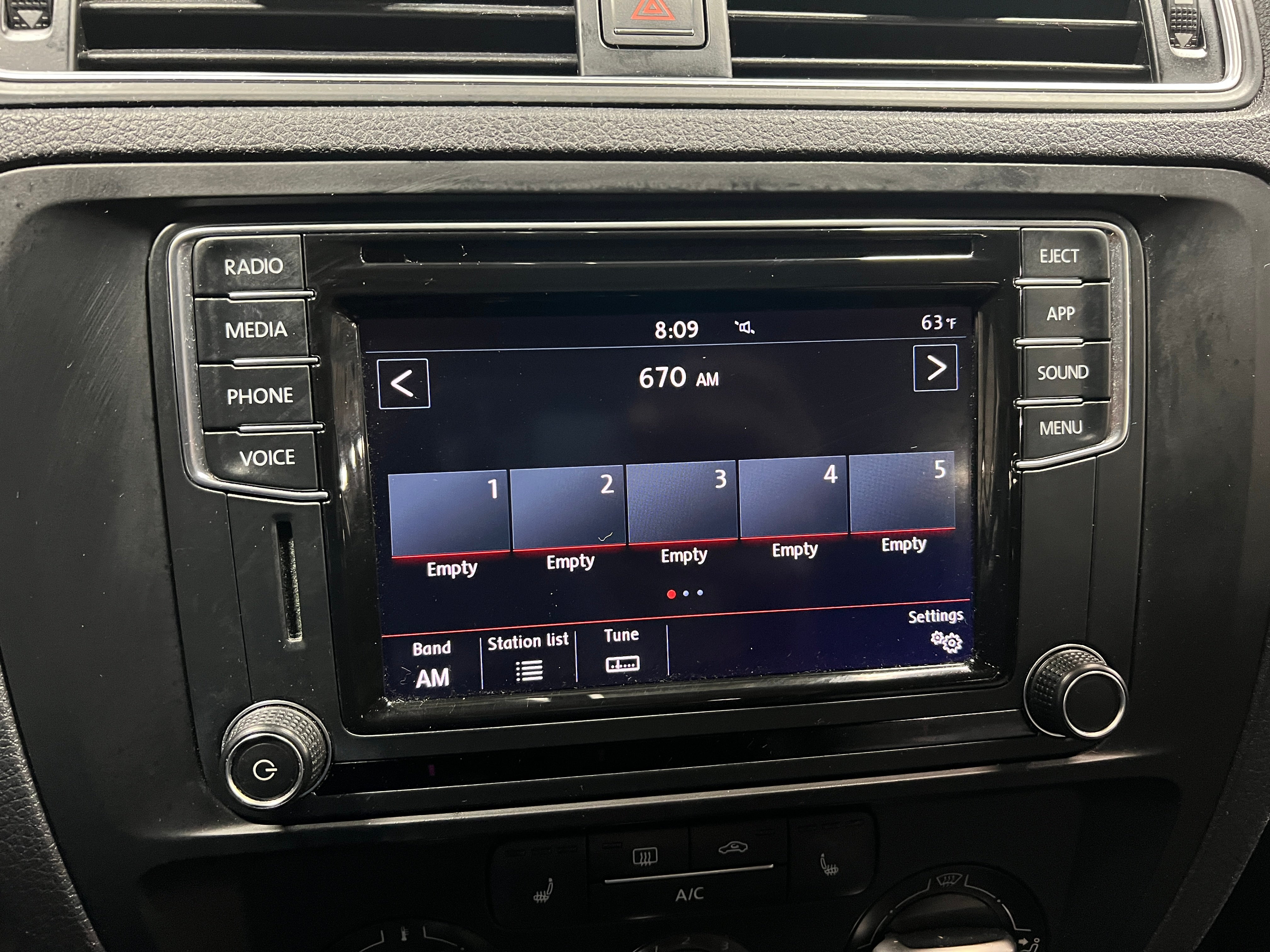 2018 Volkswagen Jetta SE 3