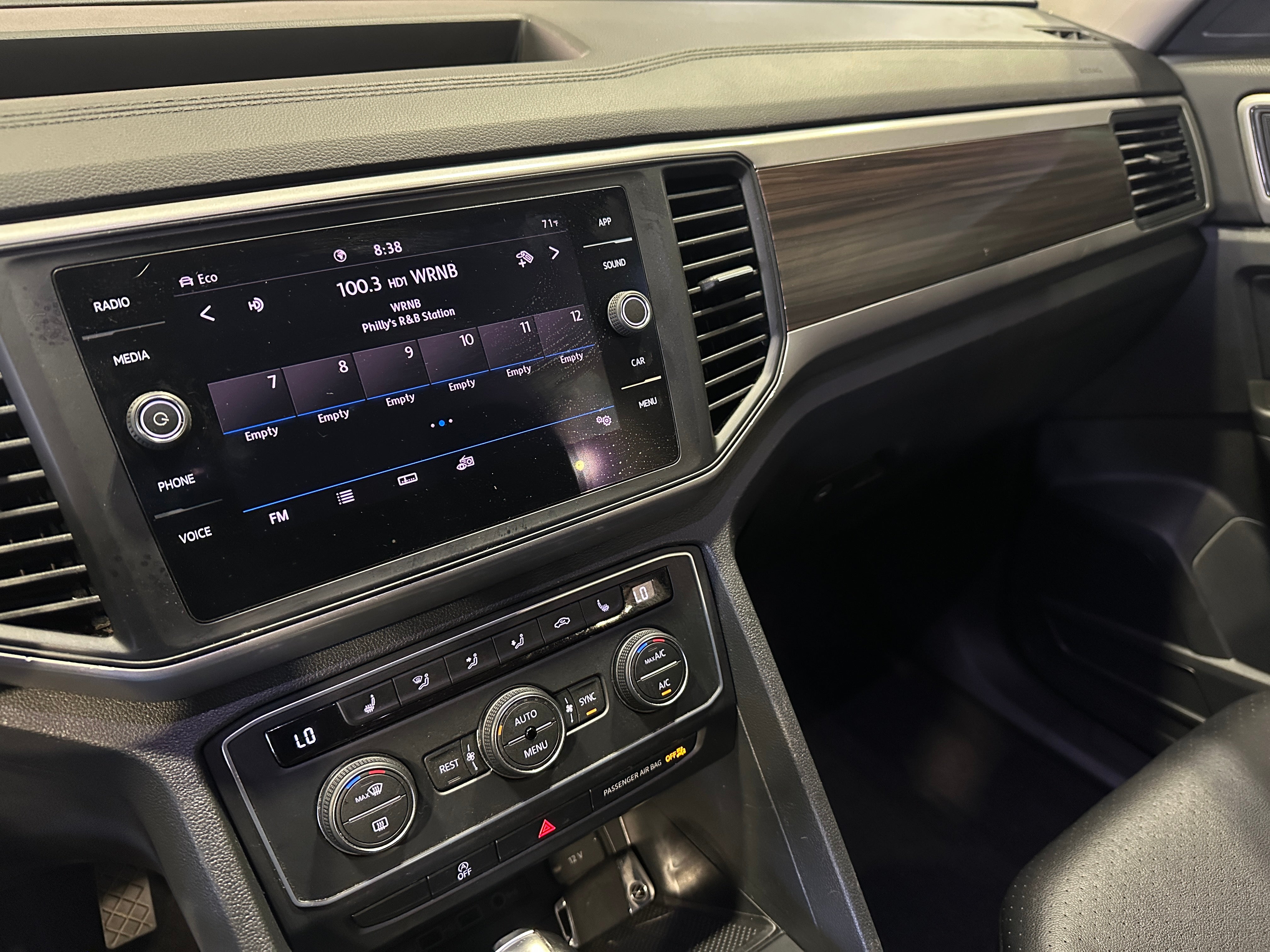 Thumbnail: 2021 Volkswagen Atlas - 3