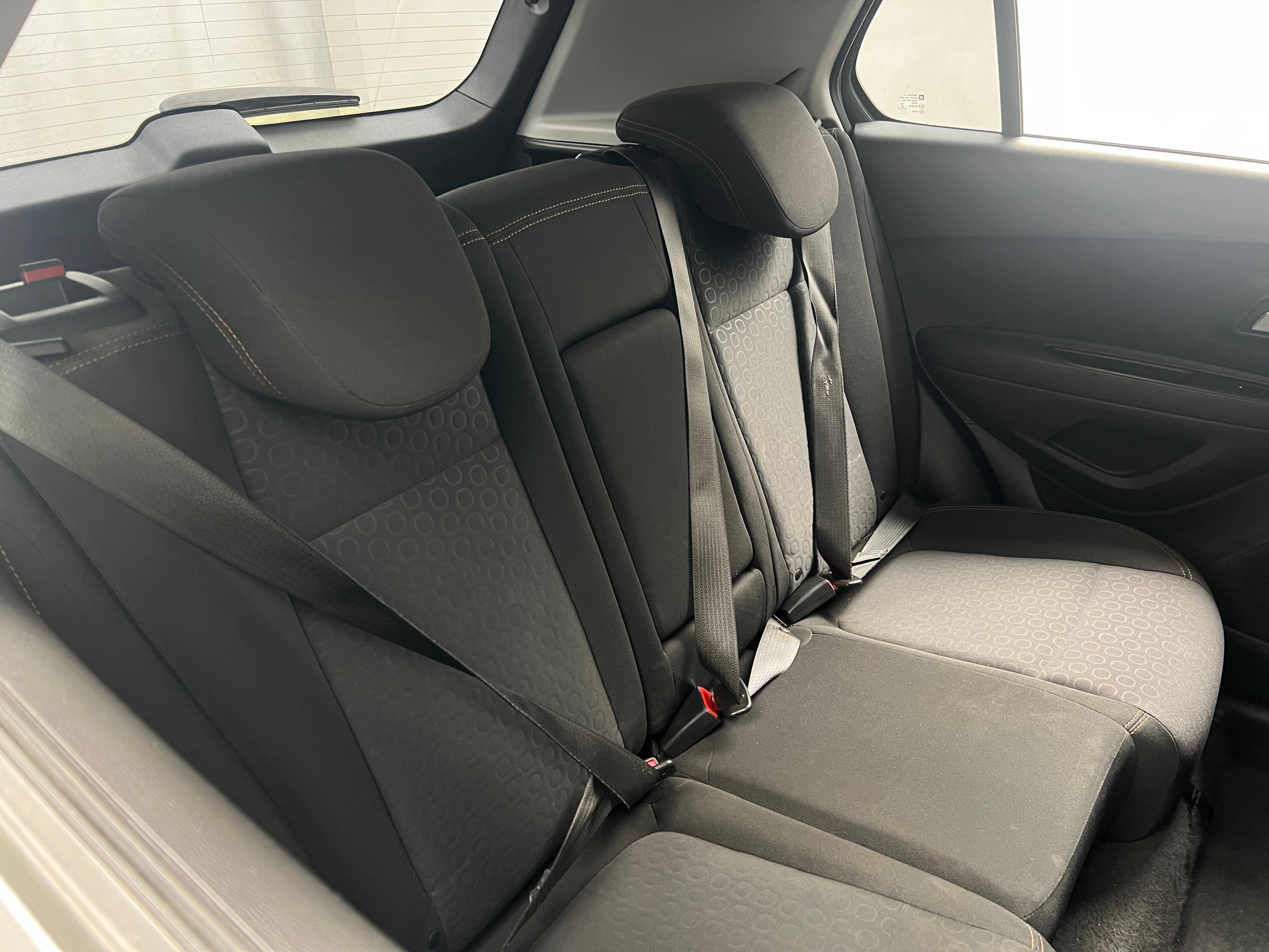 2020 Chevrolet Trax LS 6