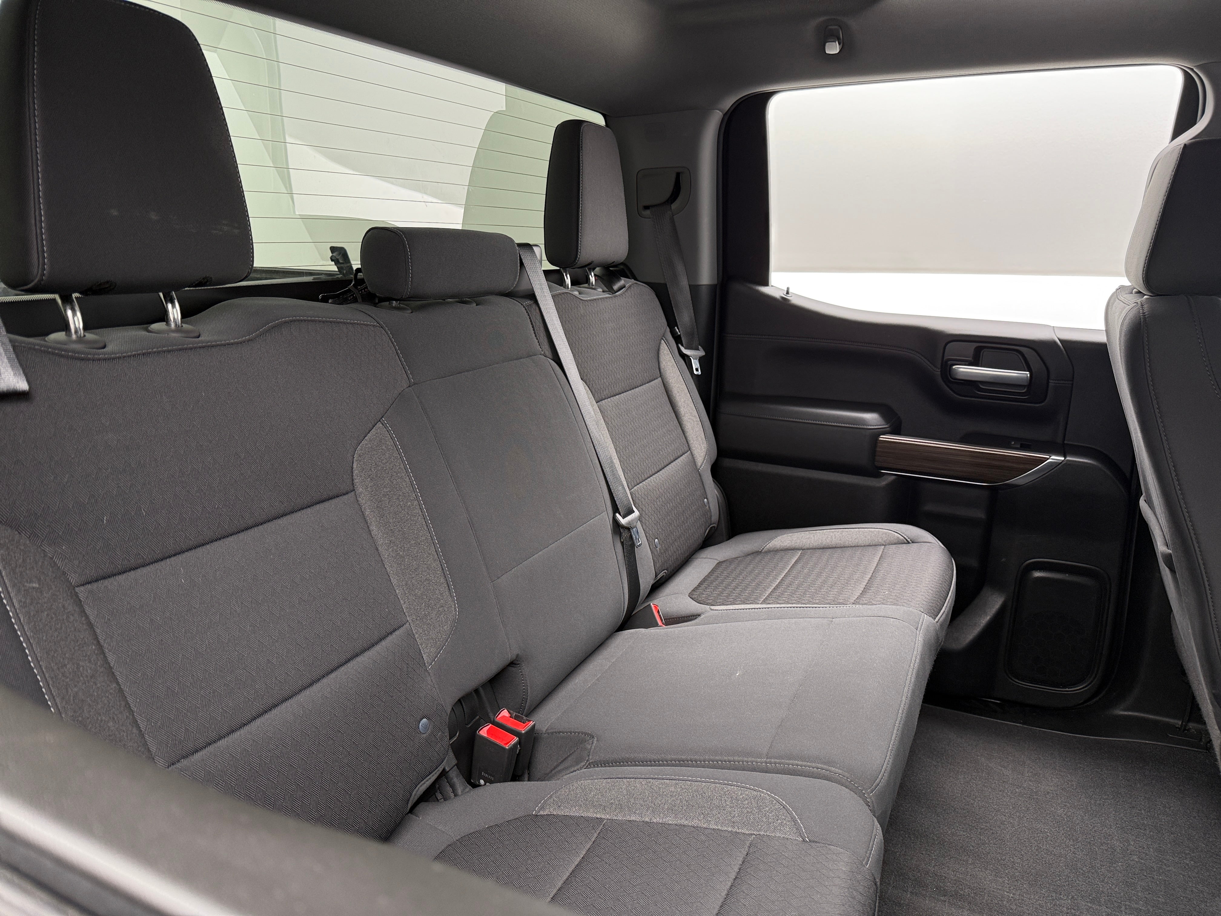 2020 Chevrolet Silverado 1500 RST 6