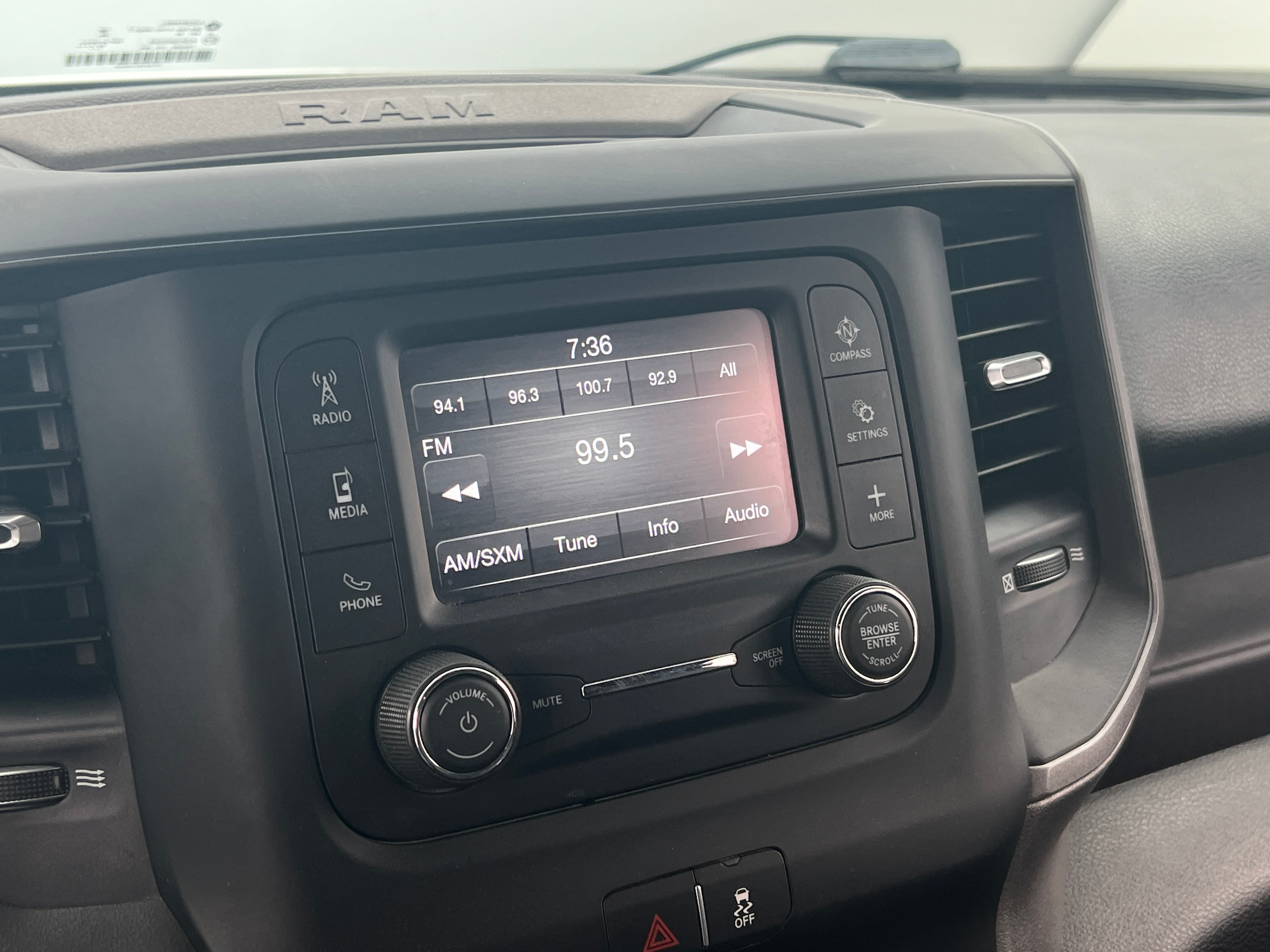 2022 RAM 2500 Tradesman 4