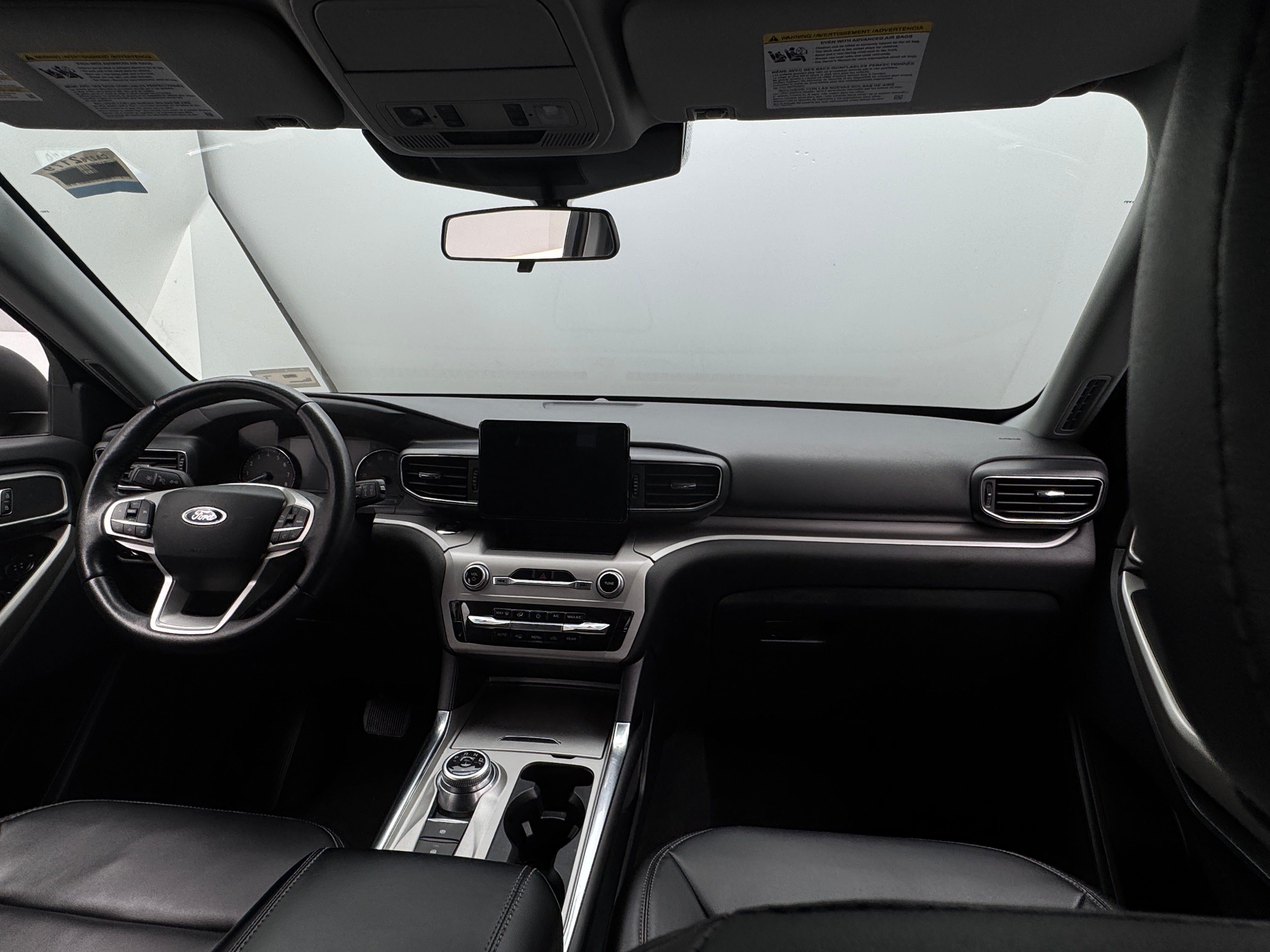 2023 Ford Explorer XLT 3