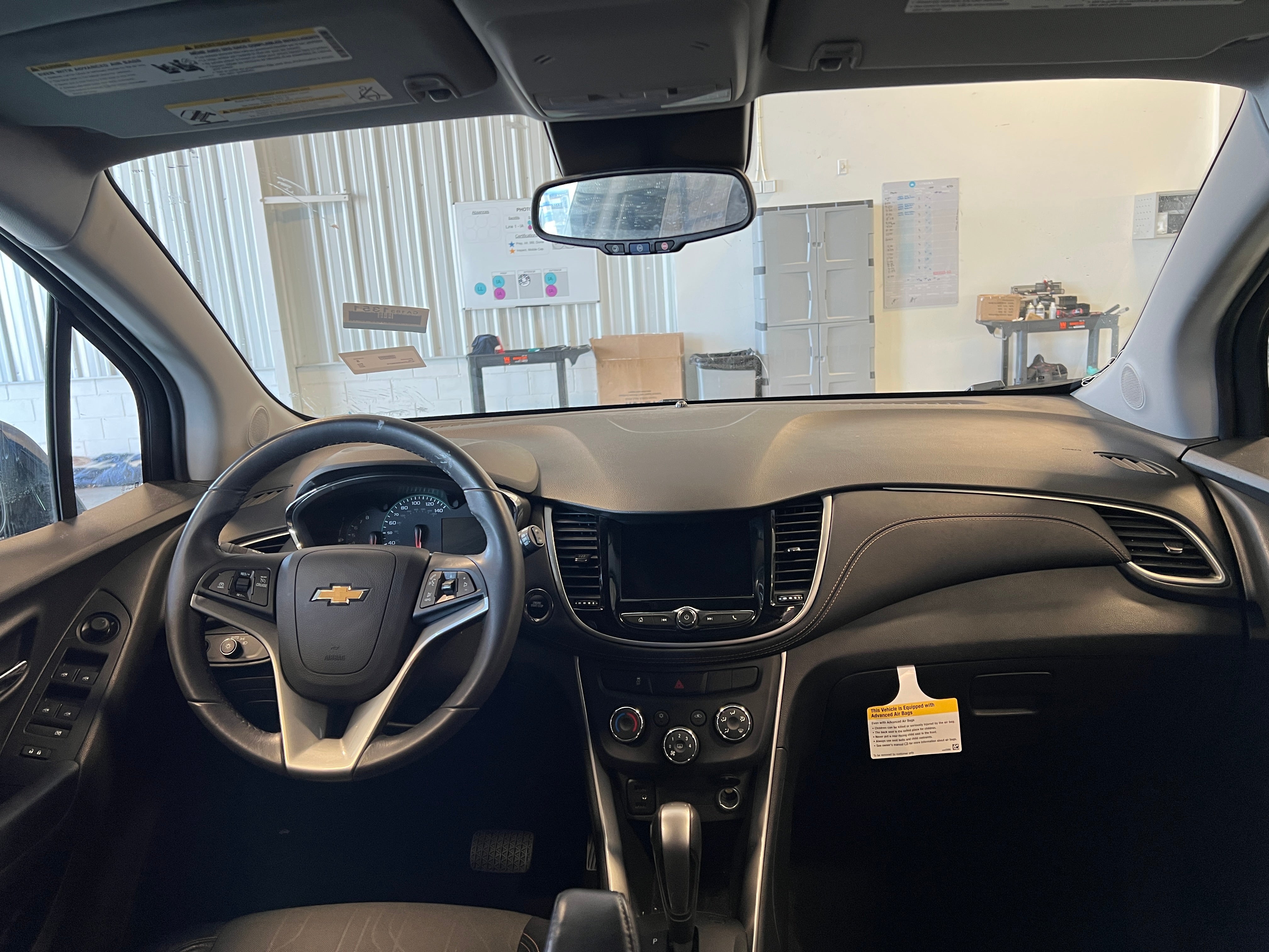 2022 Chevrolet Trax LT 2