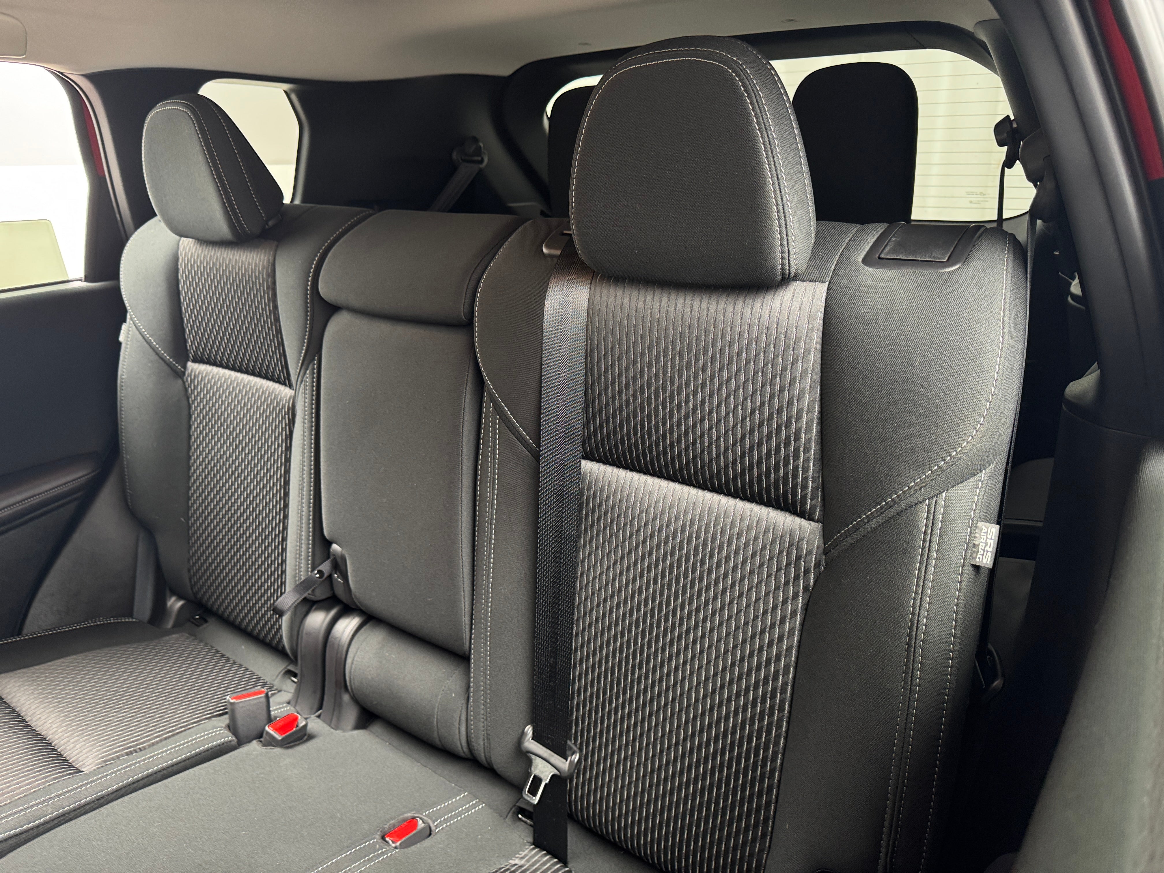 2024 Mitsubishi Outlander ES 6