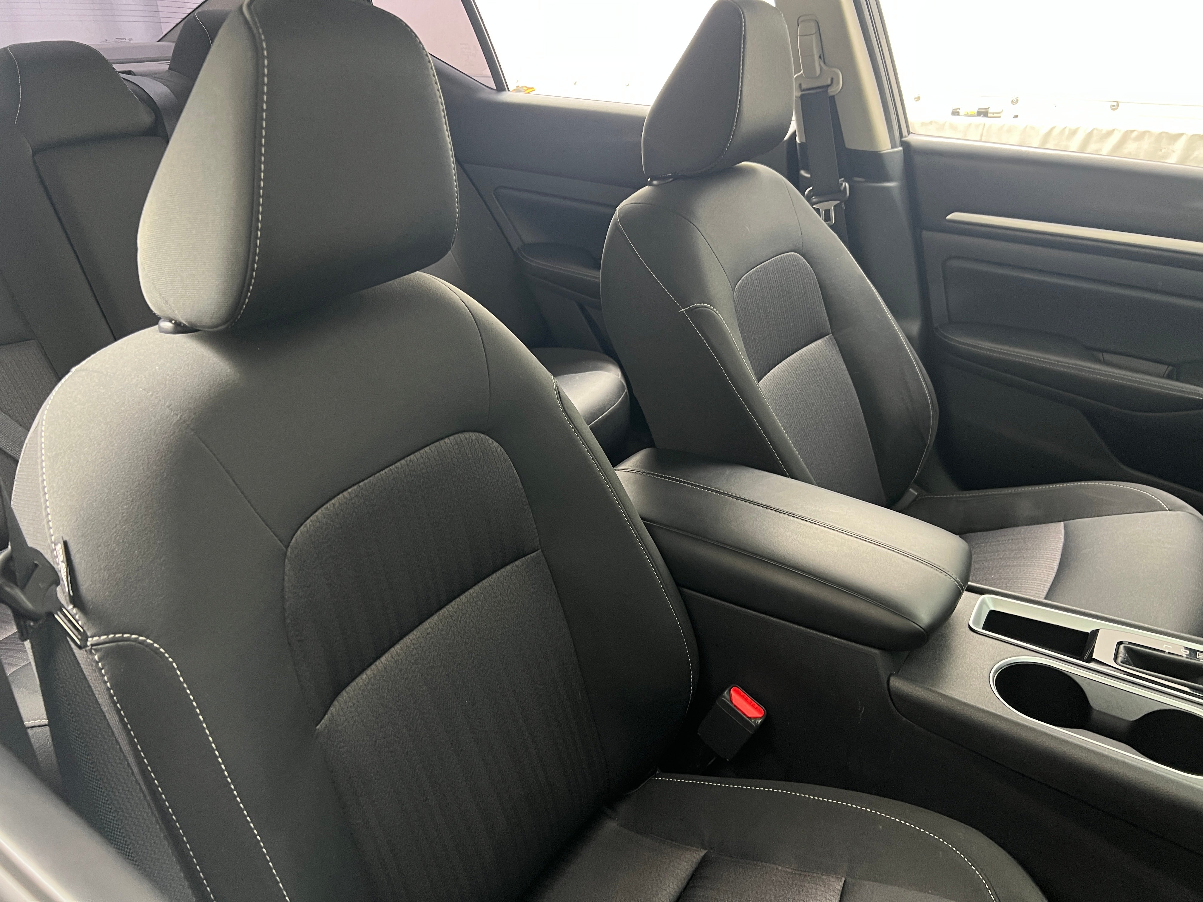 2022 Nissan Altima SV 2