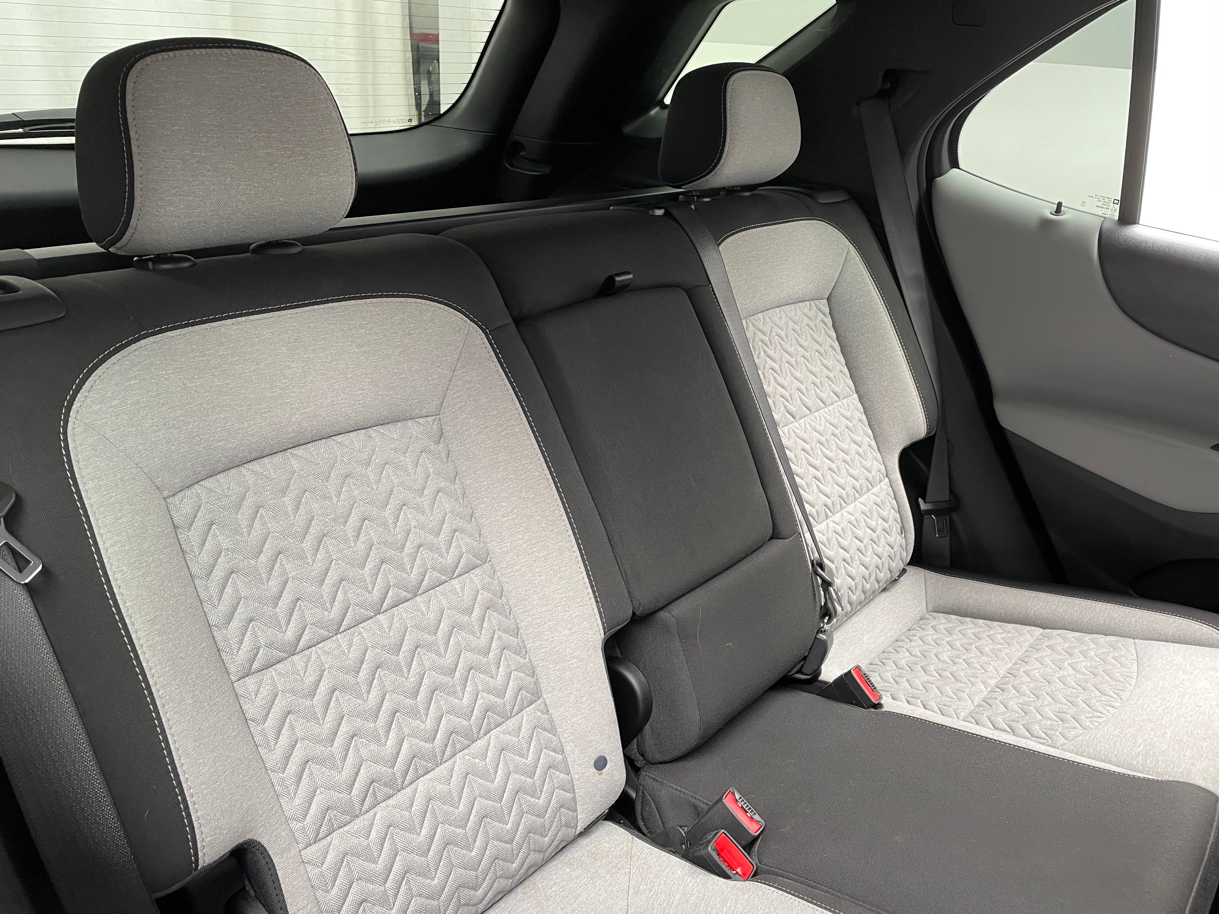 2022 Chevrolet Equinox LS 6