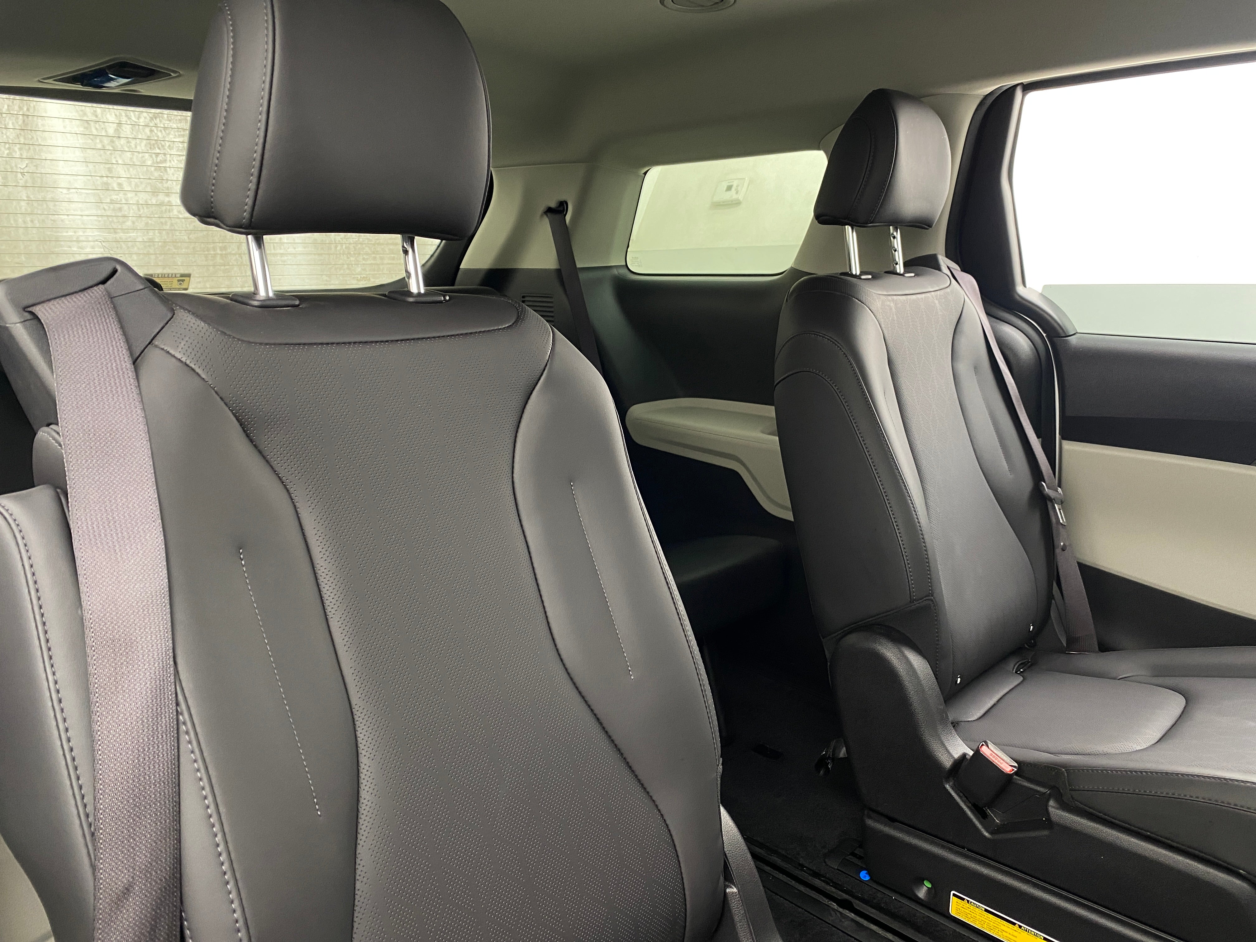 2023 Kia Carnival LX 5