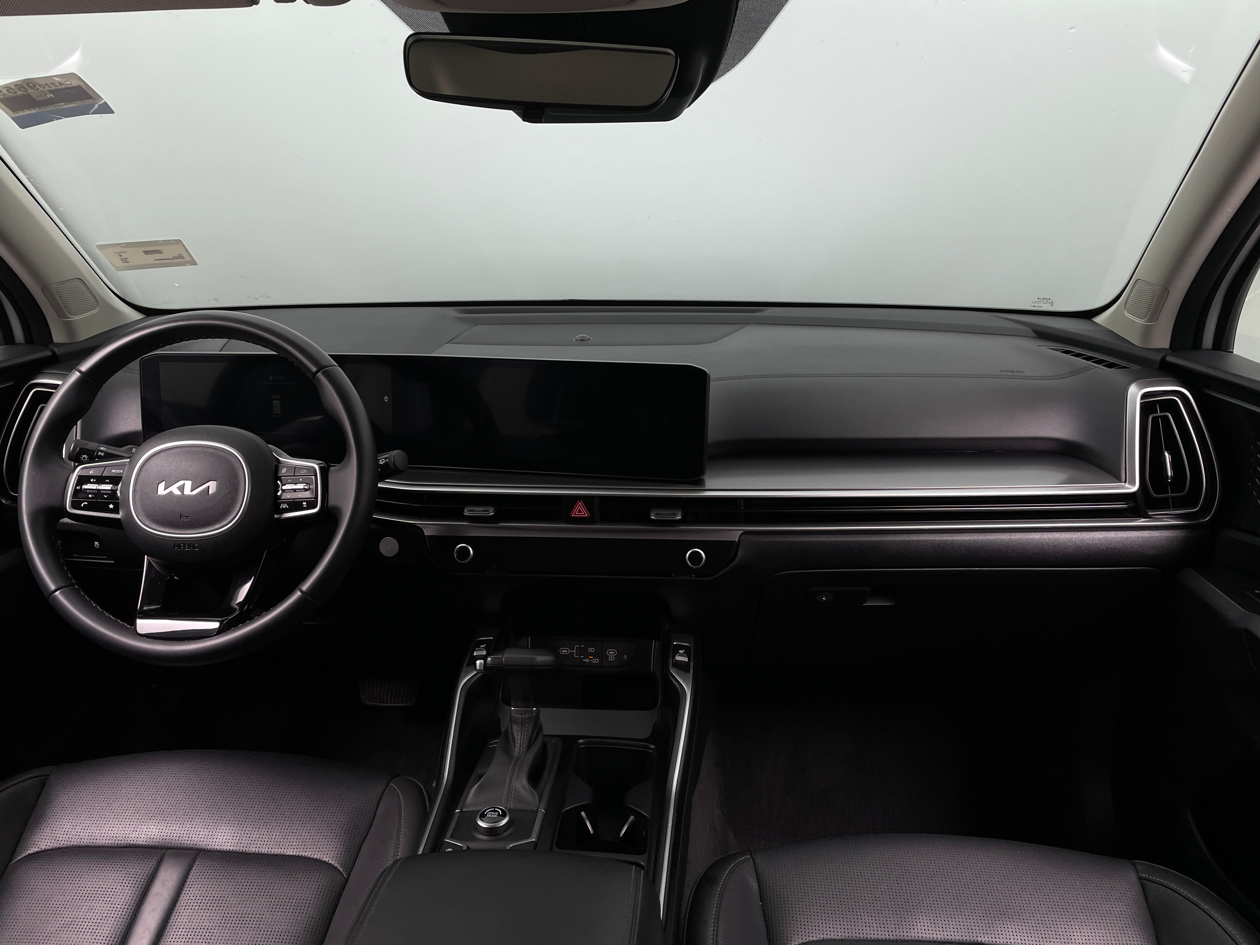 2024 Kia Sorento S 2