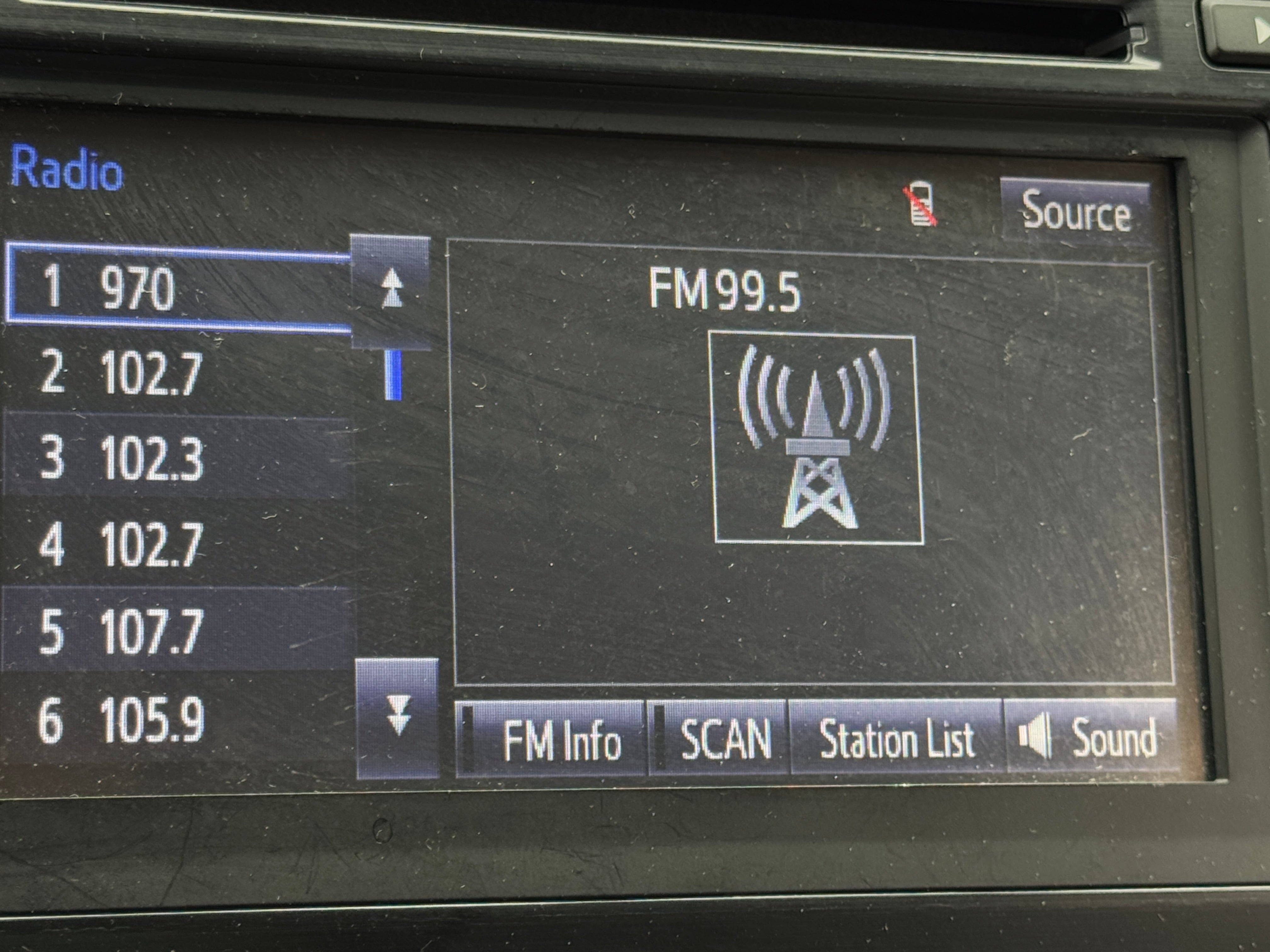 2014 Toyota Camry LE 4
