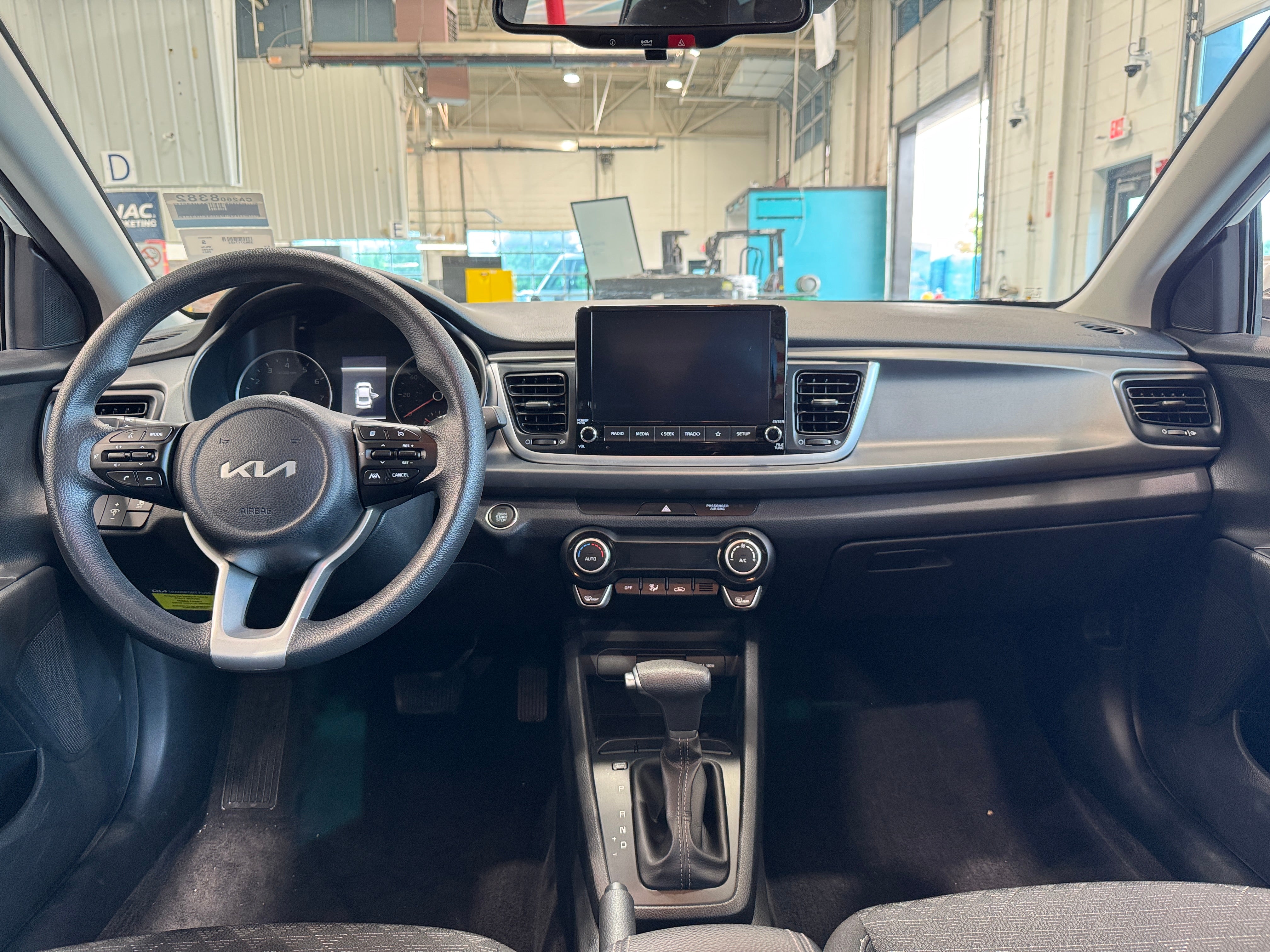 2023 Kia Rio S 3