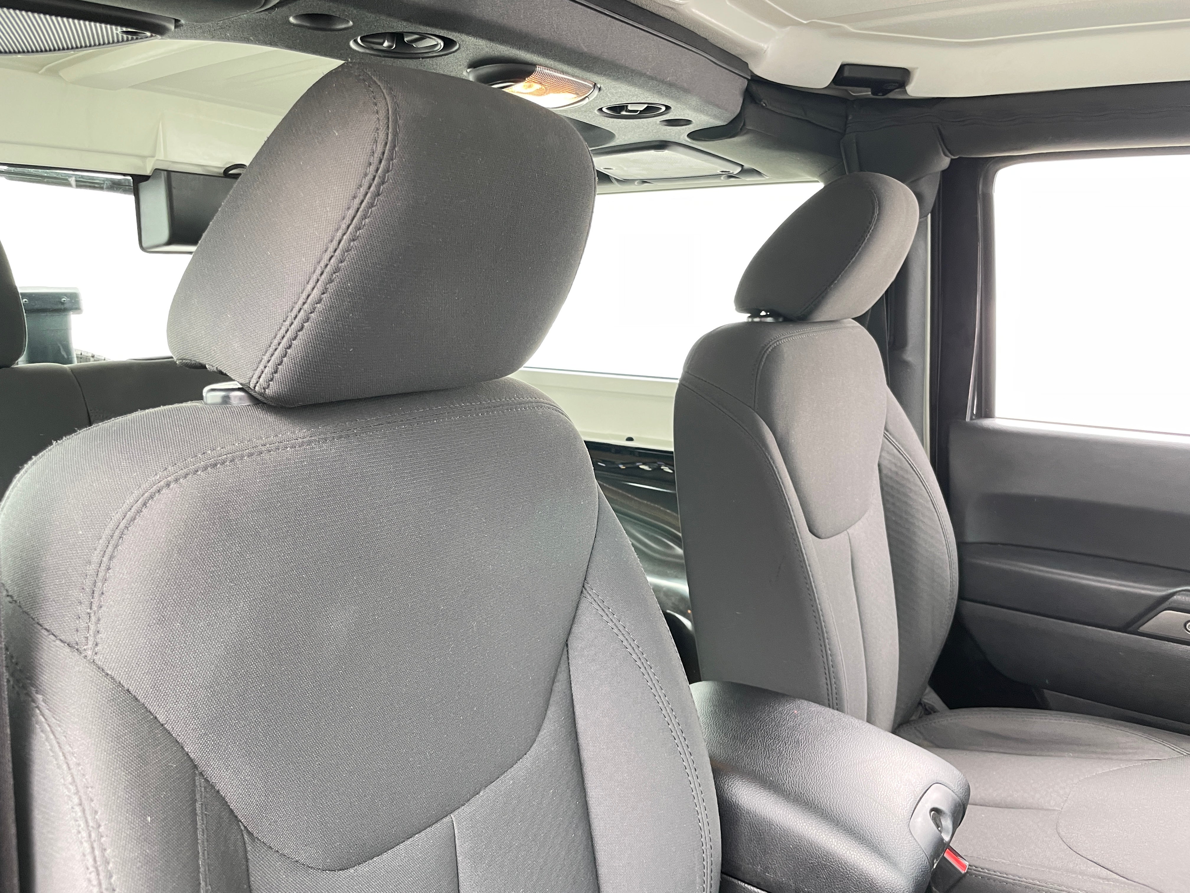 2018 Jeep Wrangler Sport 2