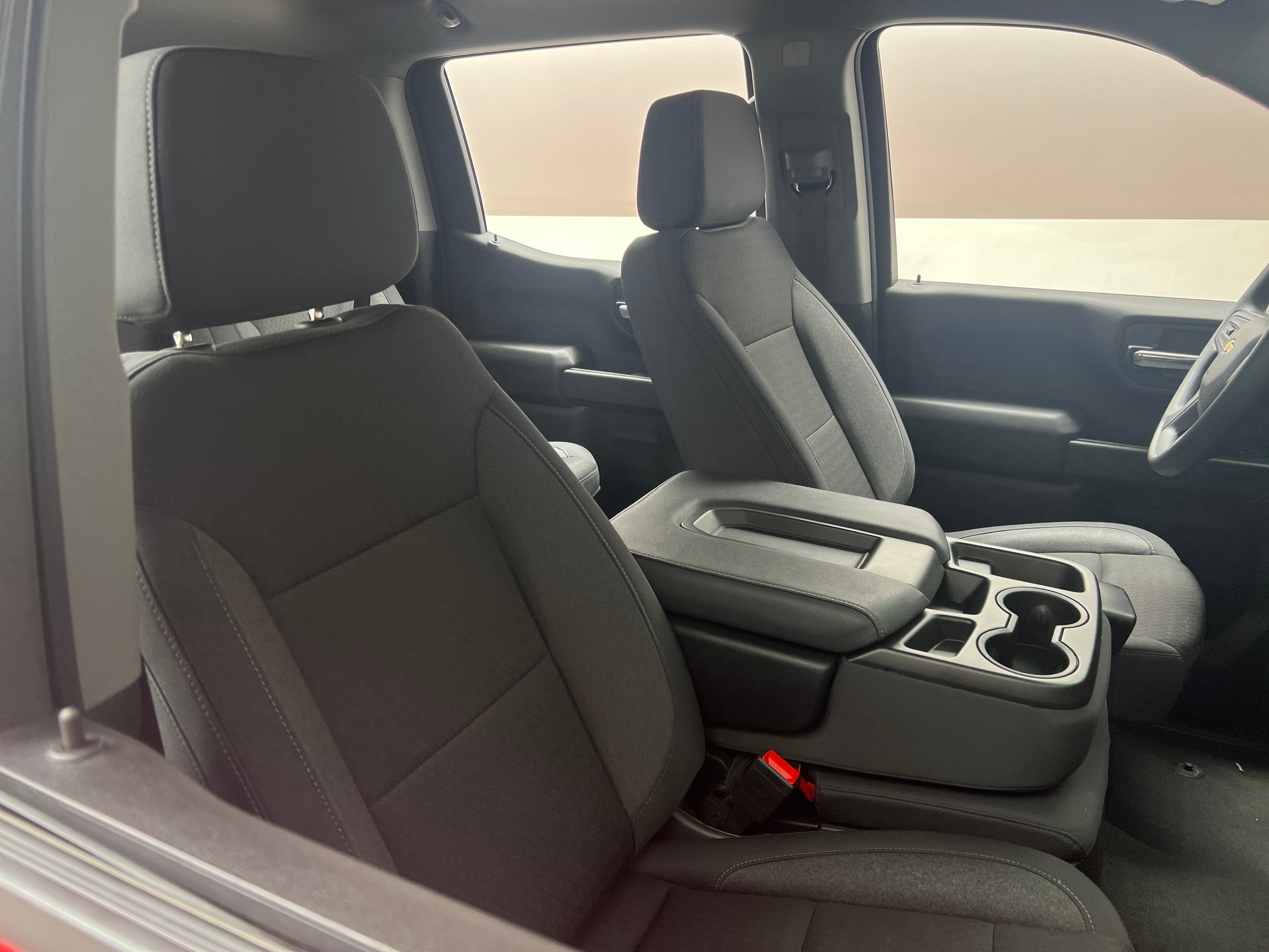 2024 Chevrolet Silverado 1500 Custom 2