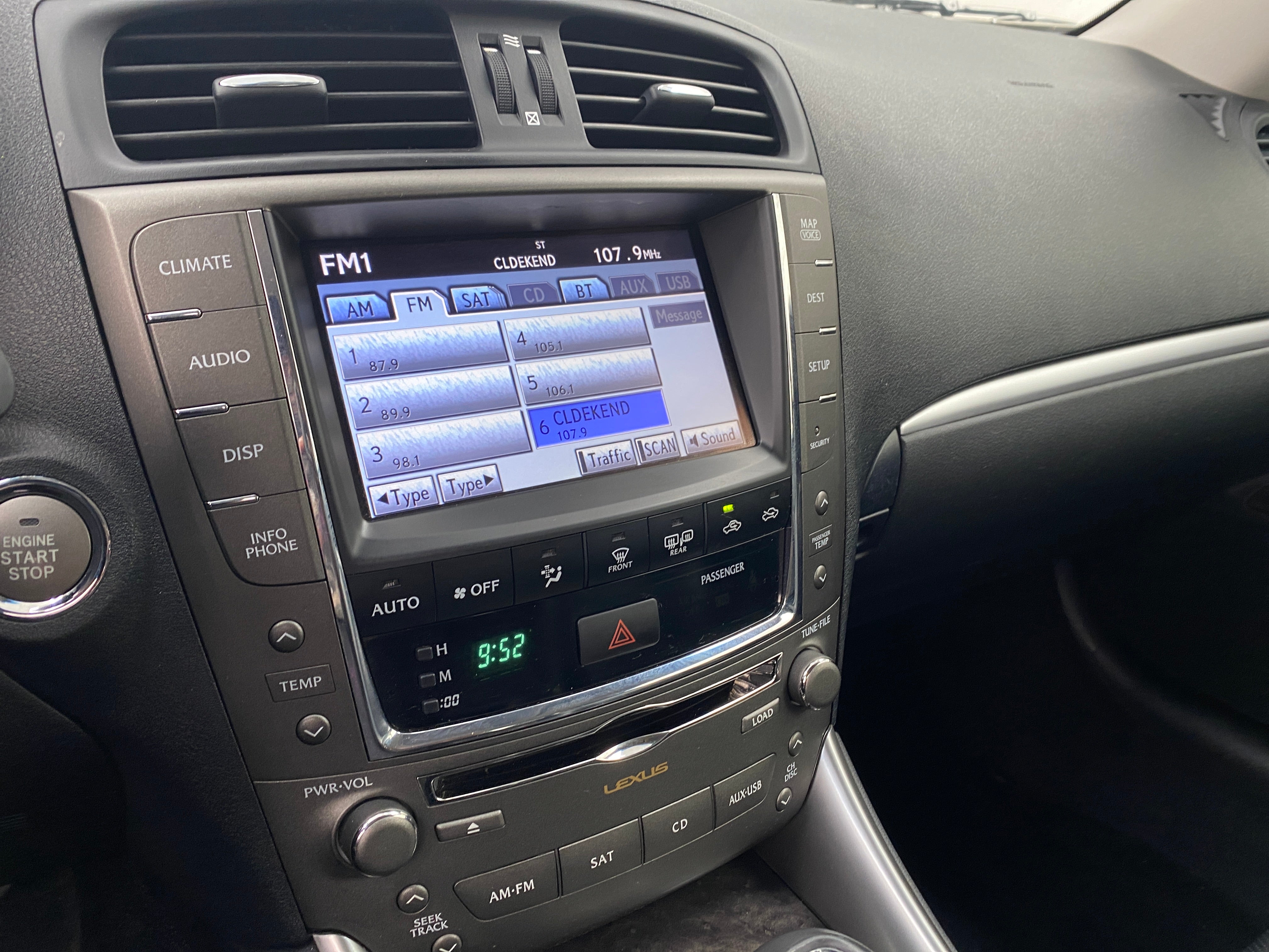 2011 Lexus IS 250 3