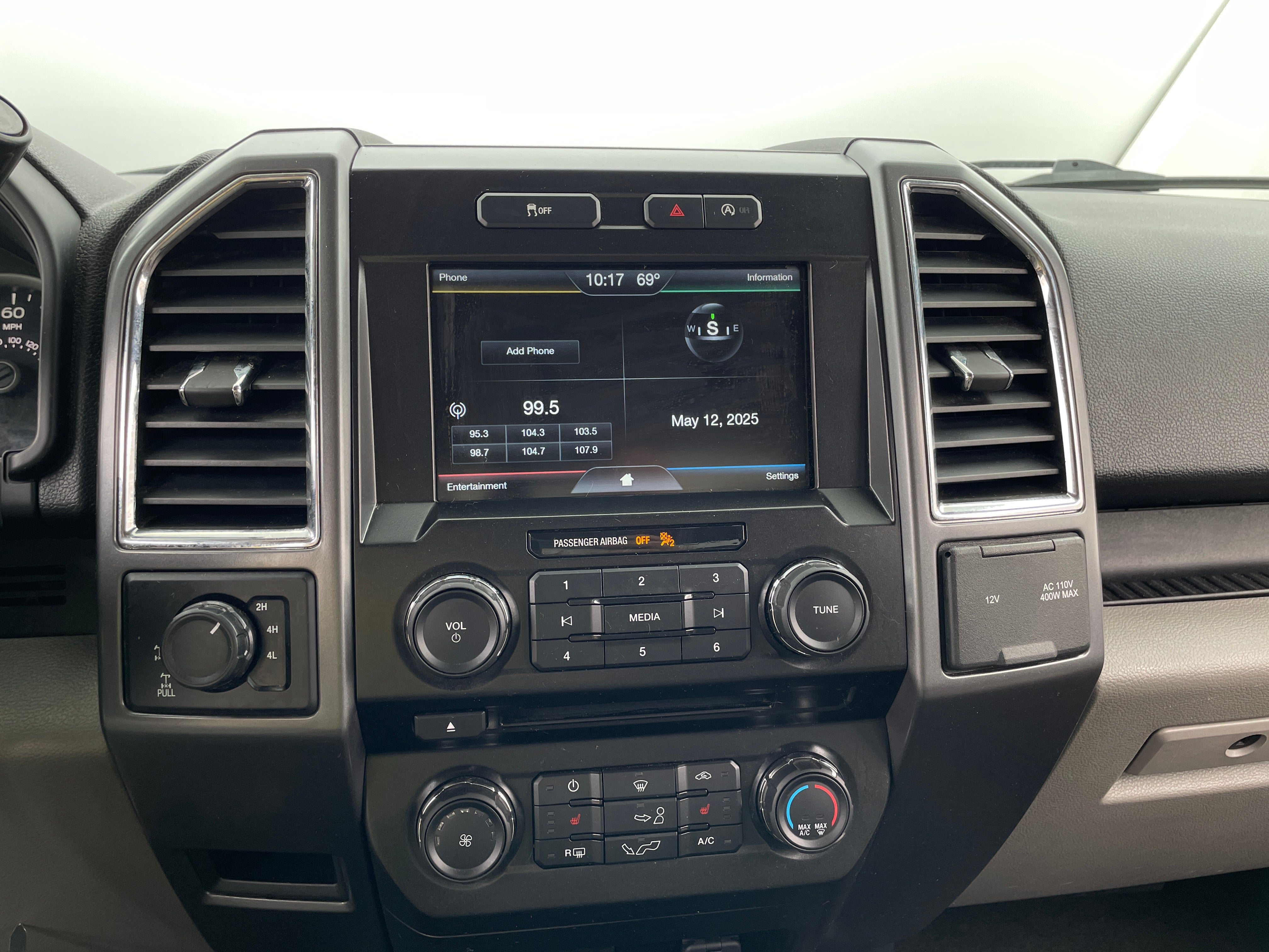 2015 Ford Econoline E-150 4