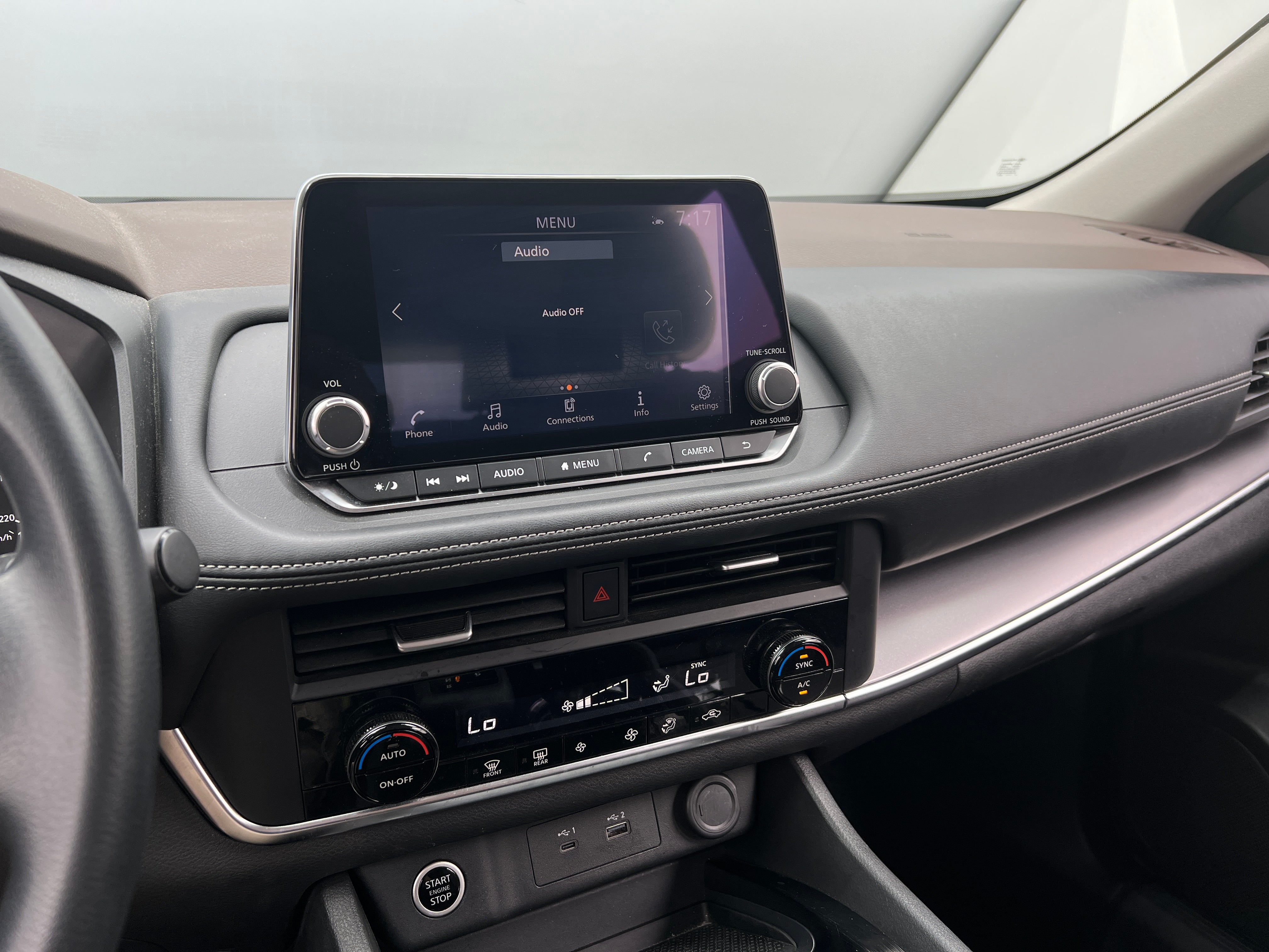 2023 Nissan Rogue SV 4