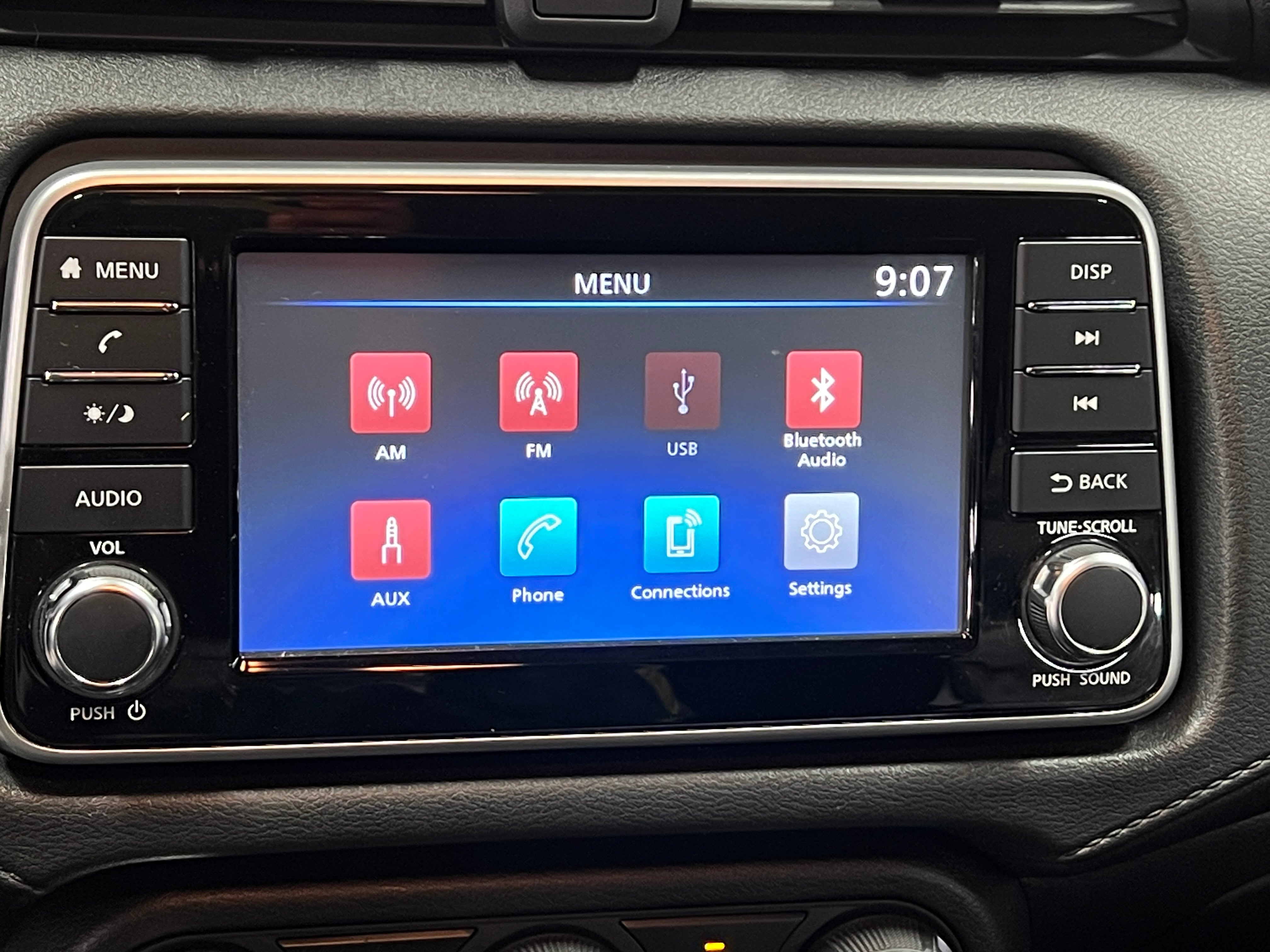2020 Nissan Versa S 4