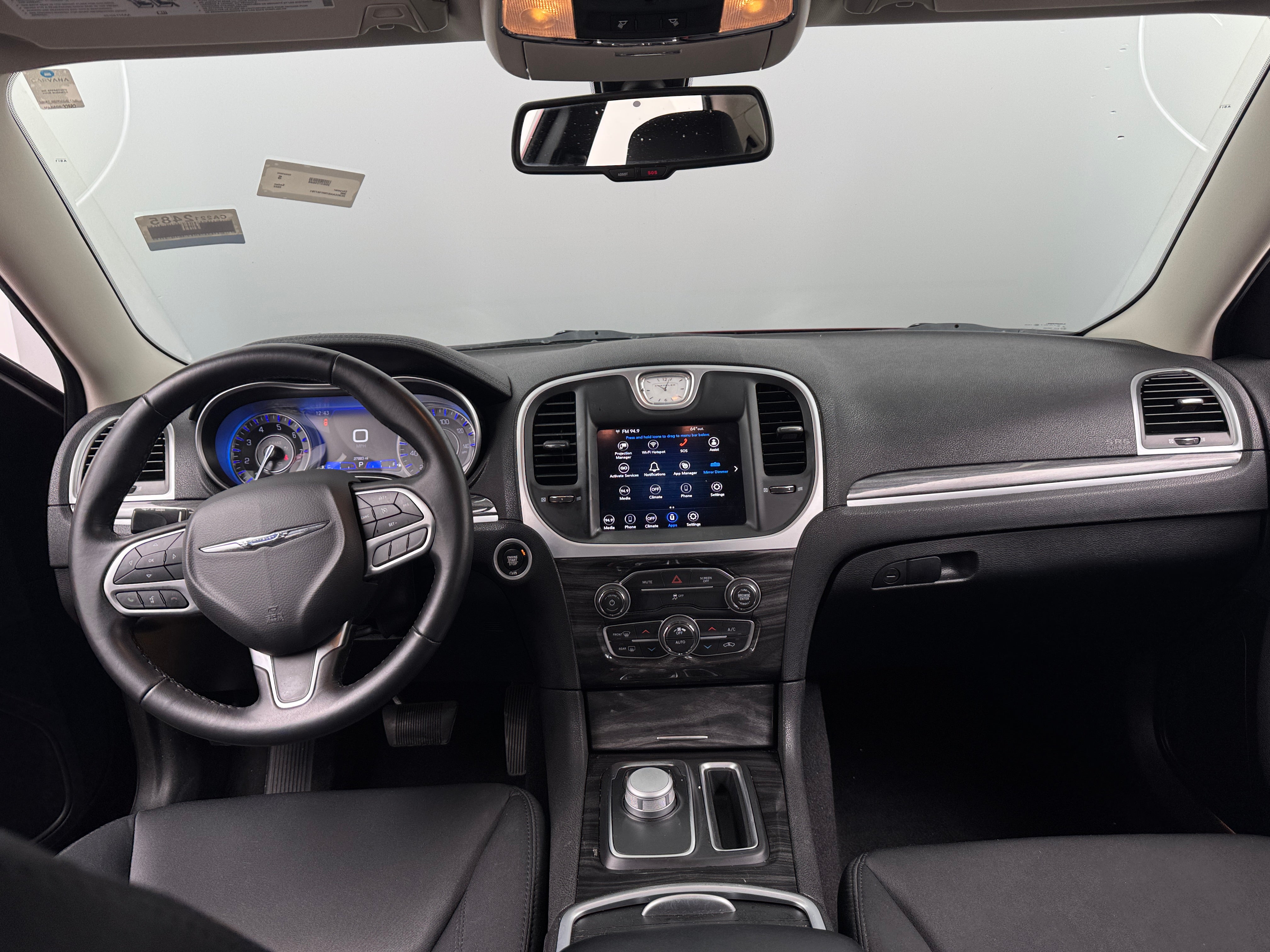 2022 Chrysler 300 Touring 3