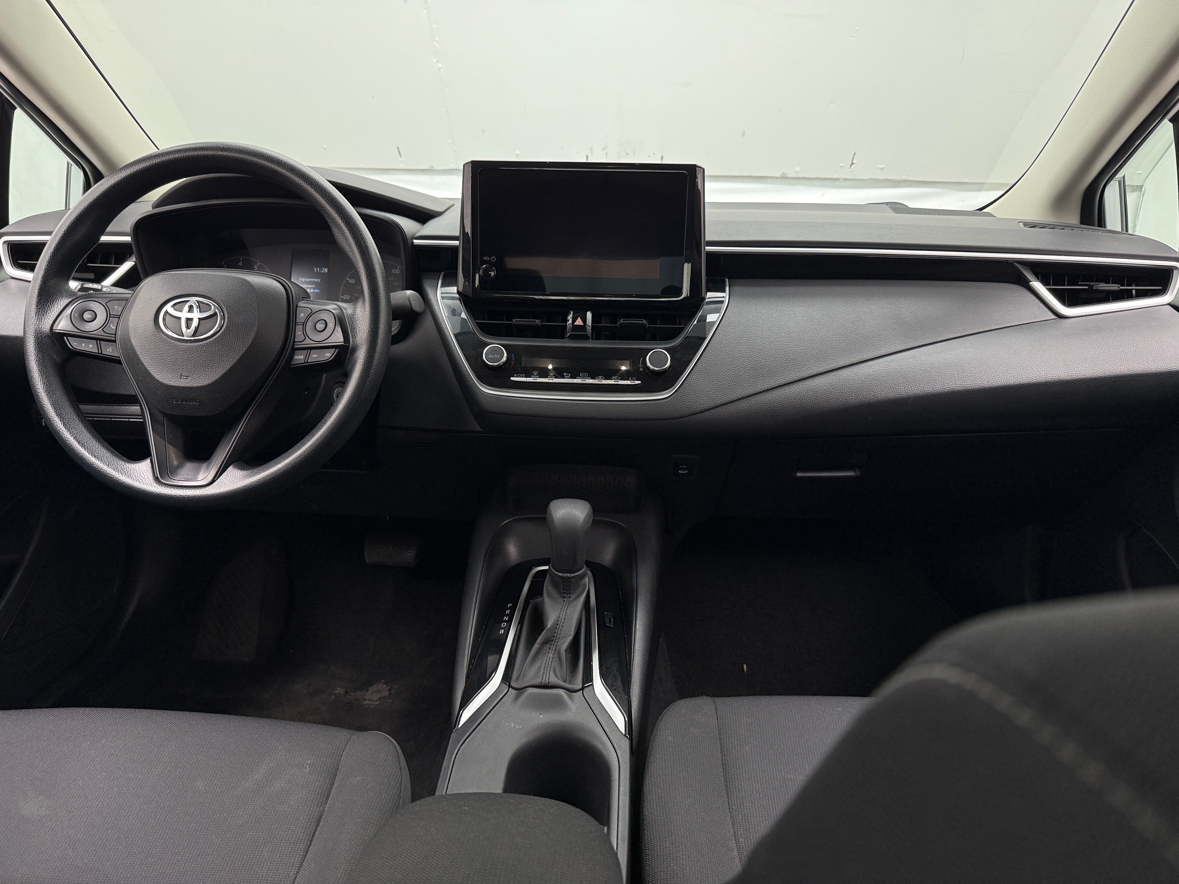 2023 Toyota Corolla LE 3
