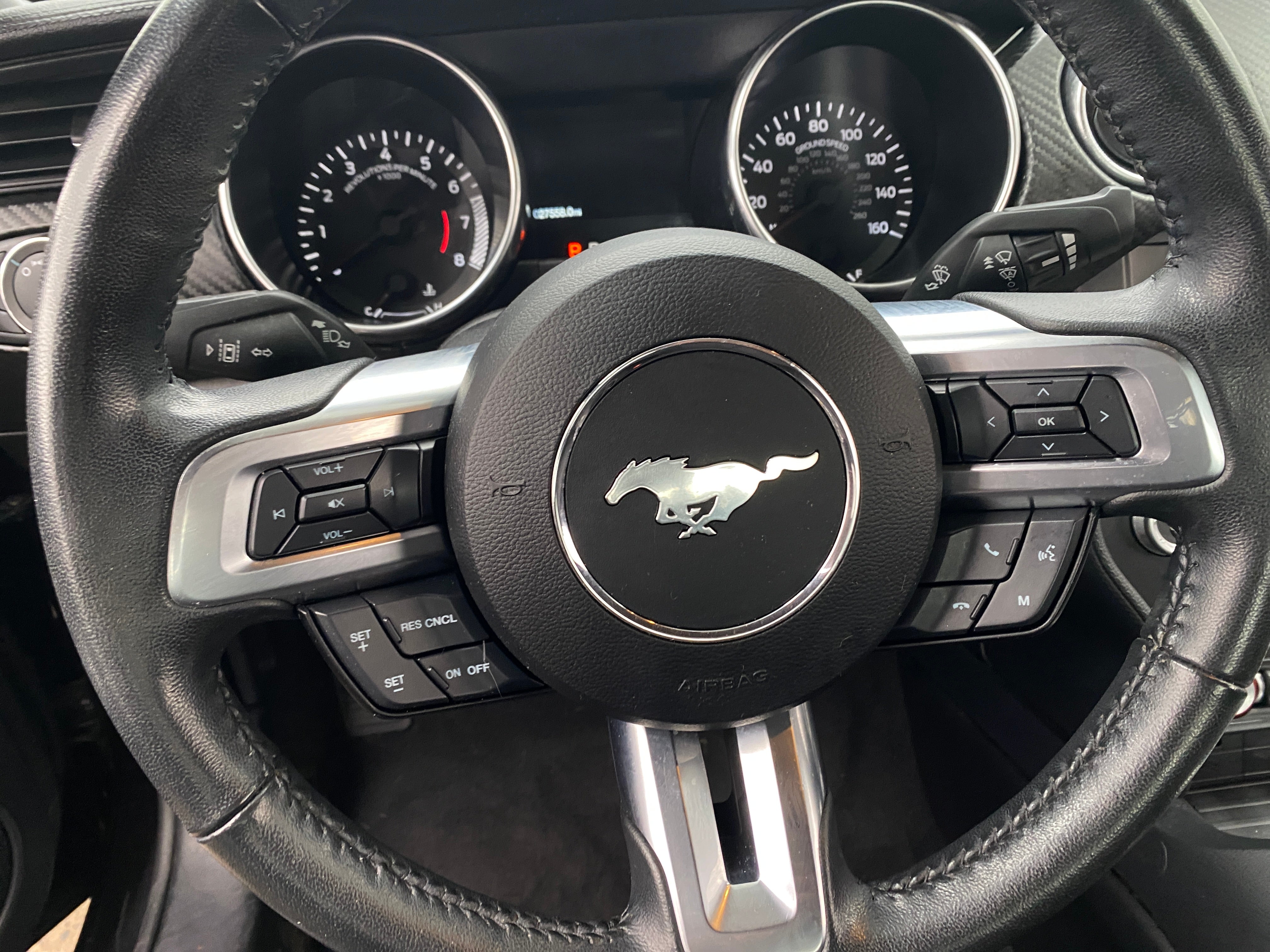 2022 Ford Mustang  4