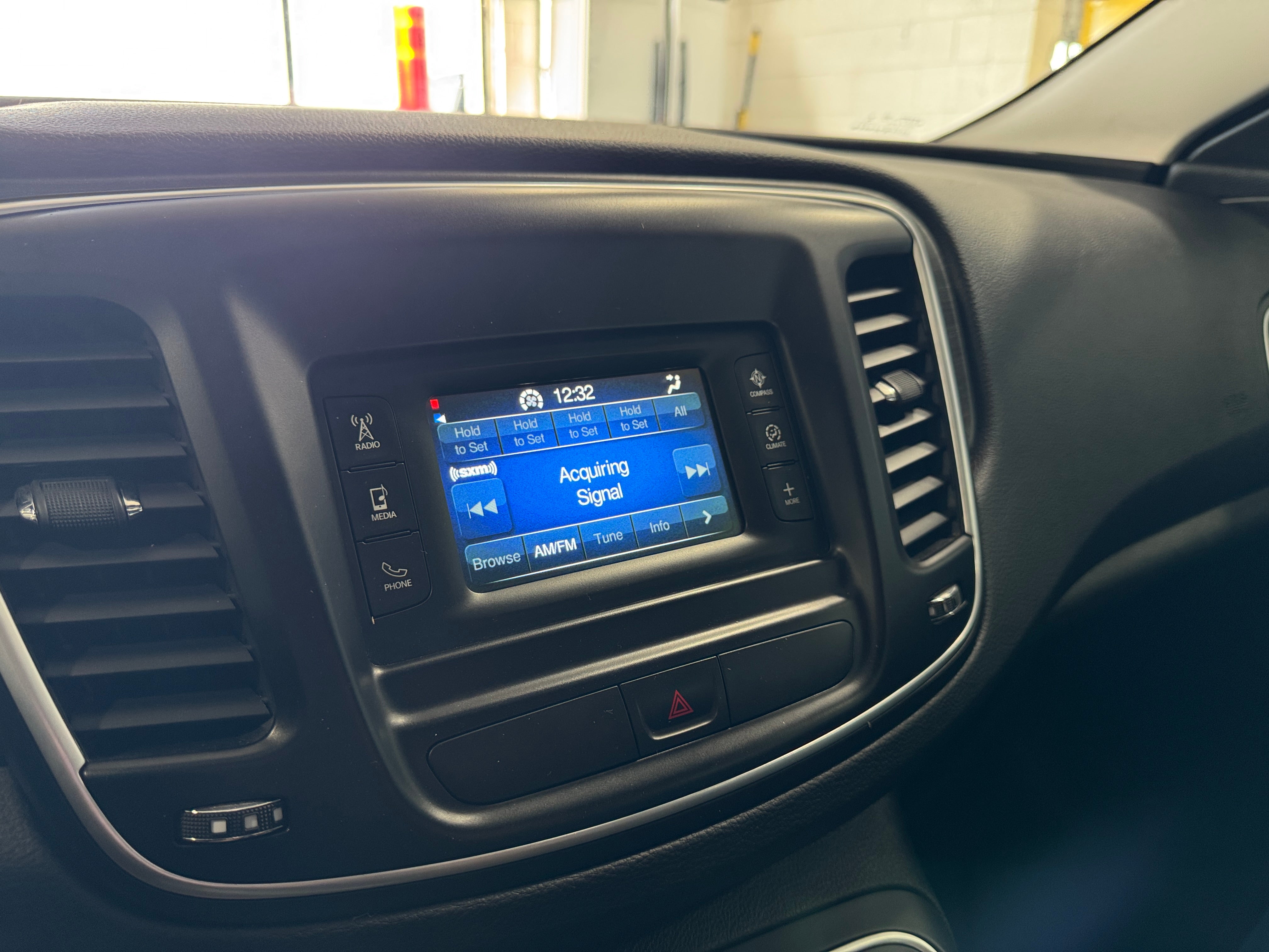 2016 Chrysler 200 Limited 4