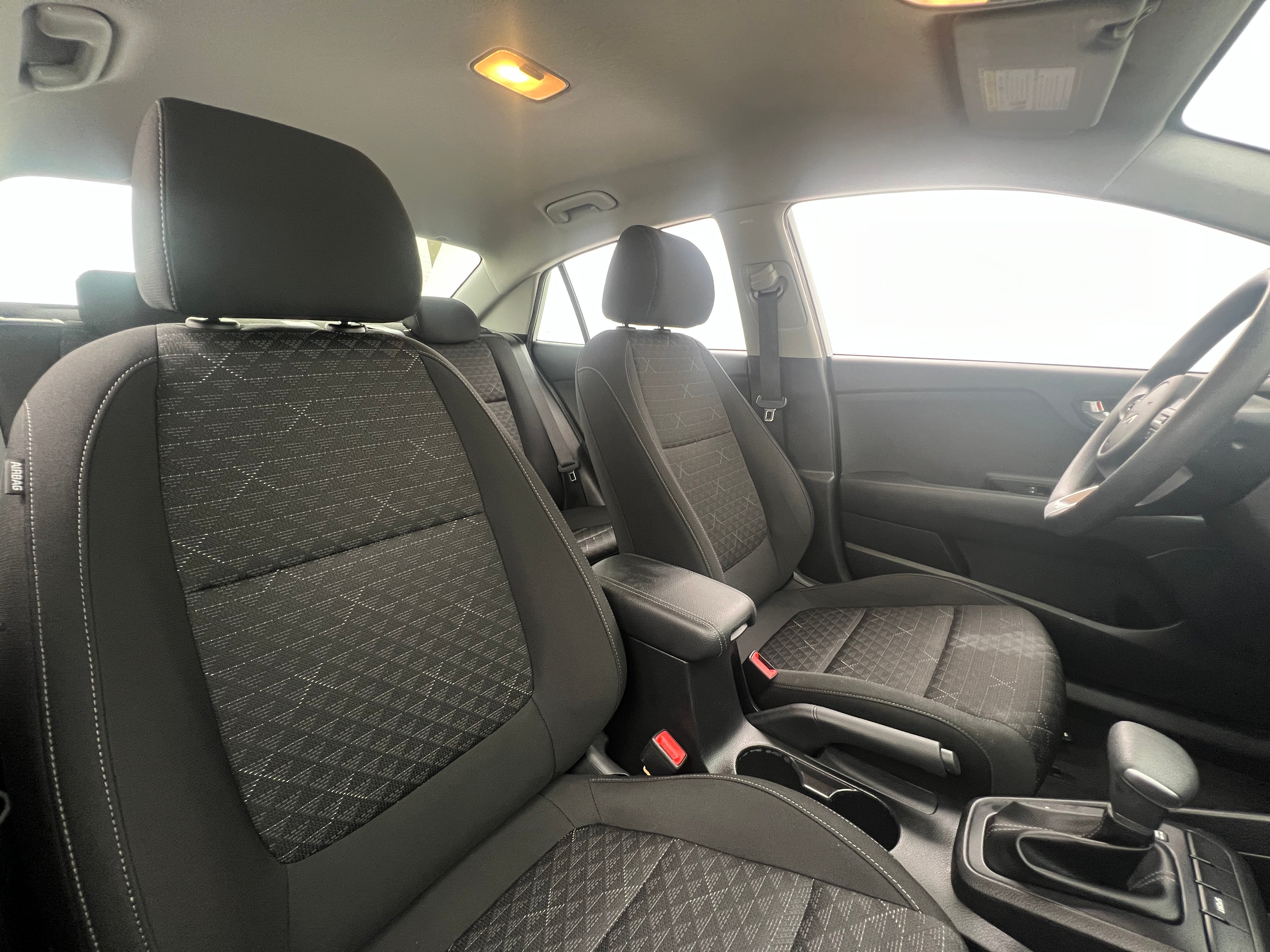 2022 Kia Rio S 2