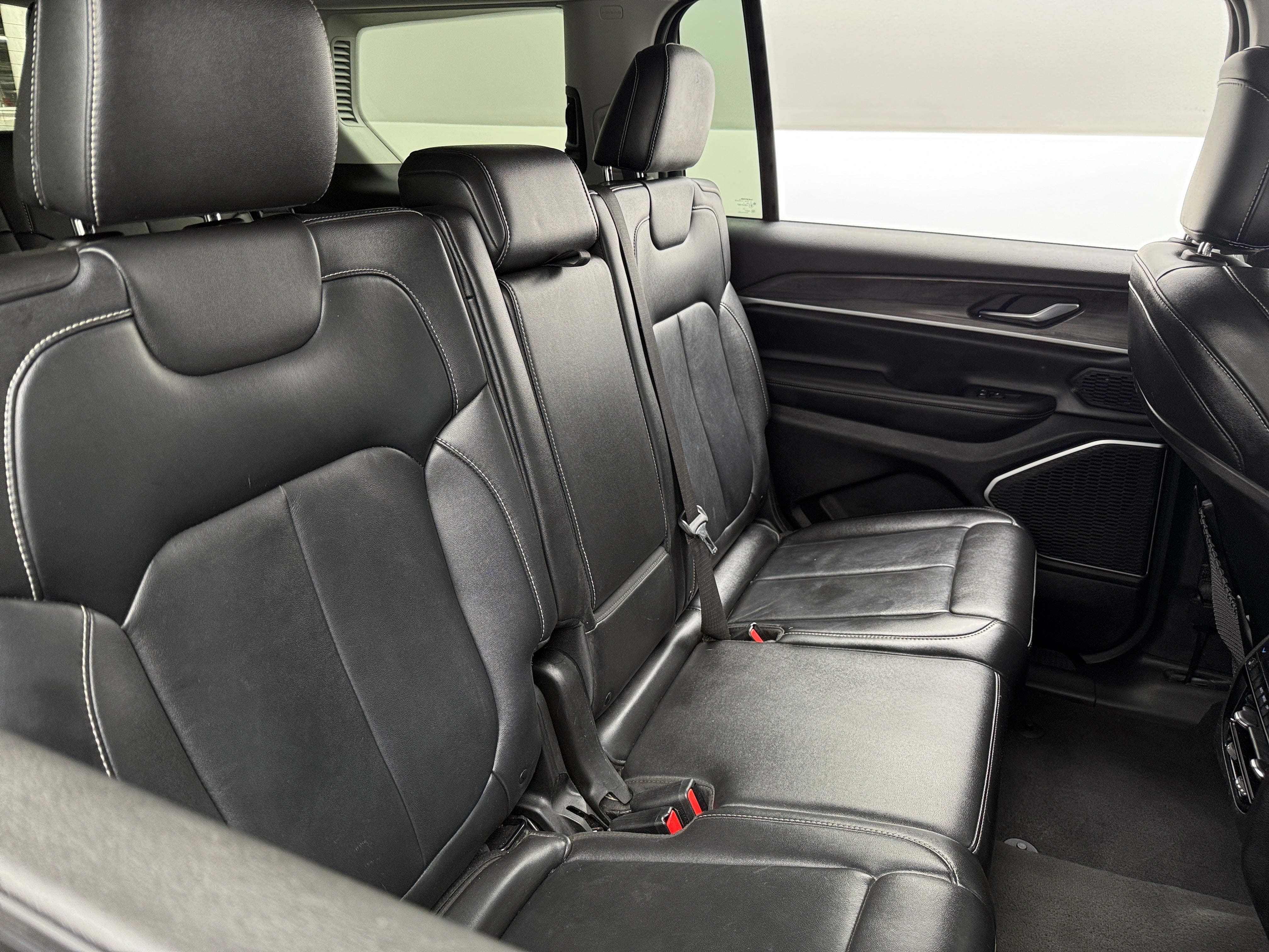 2022 Jeep Grand Cherokee L Limited Edition 6