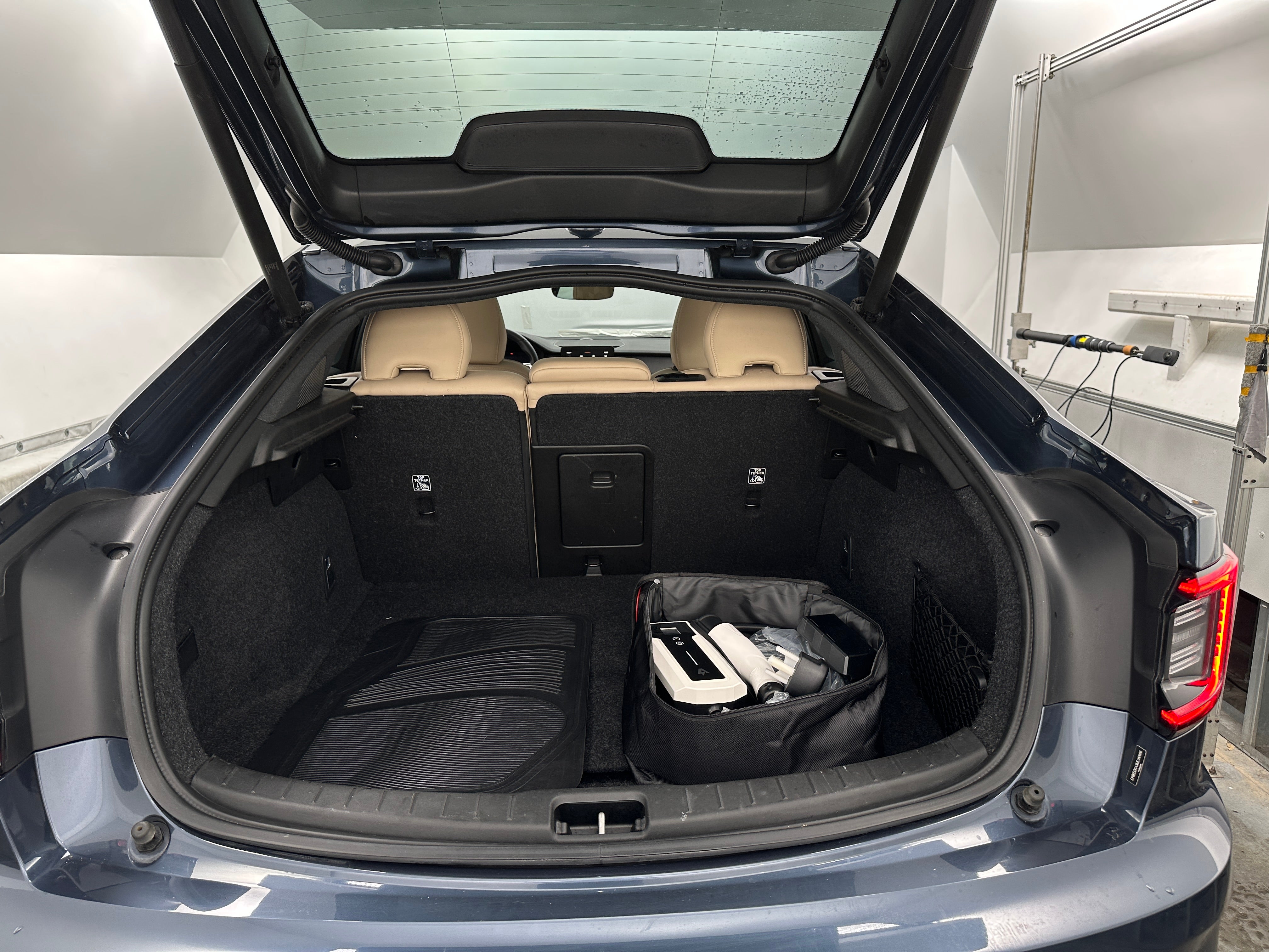 2021 Polestar 2  6