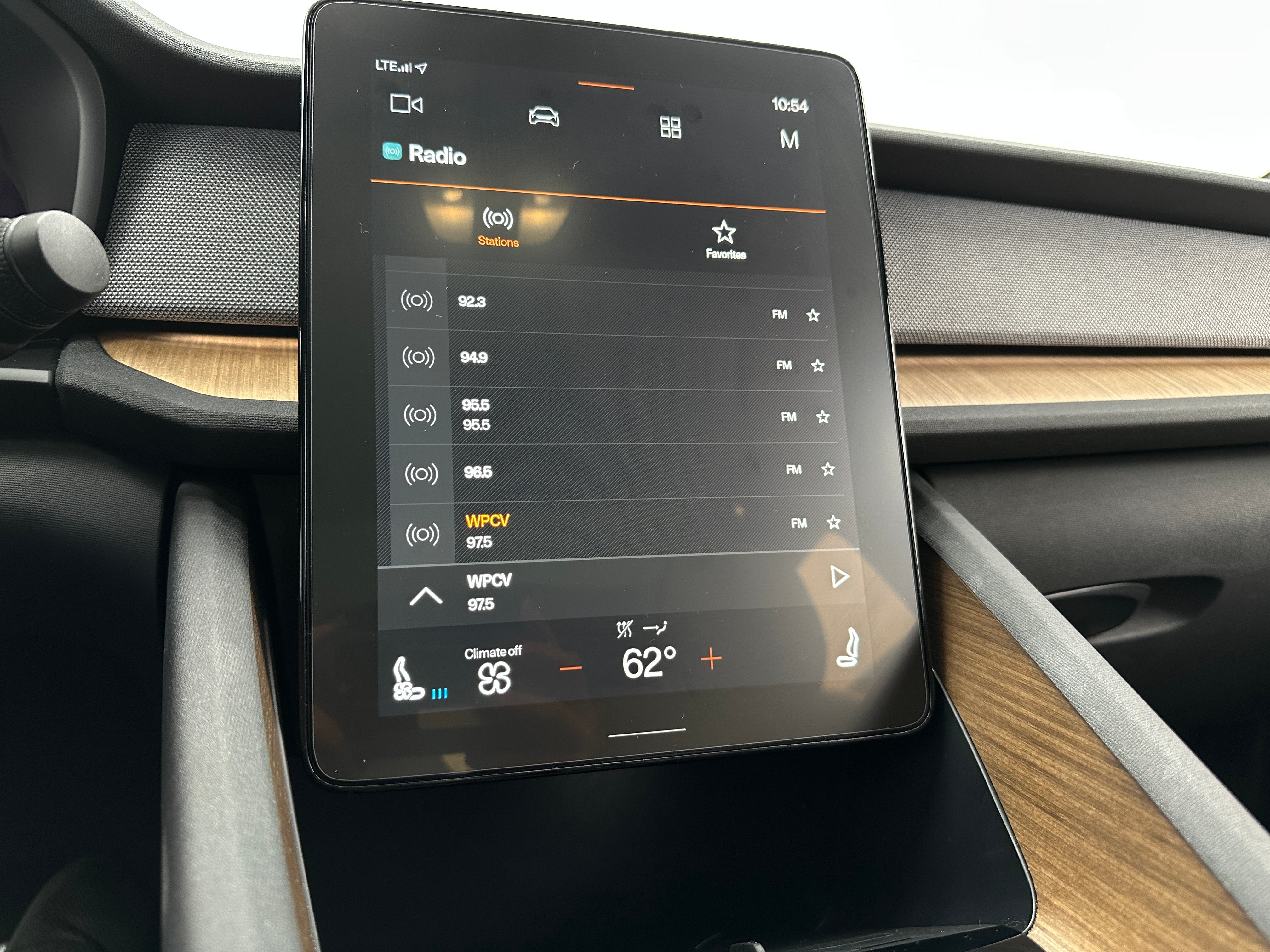 2021 Polestar 2  3