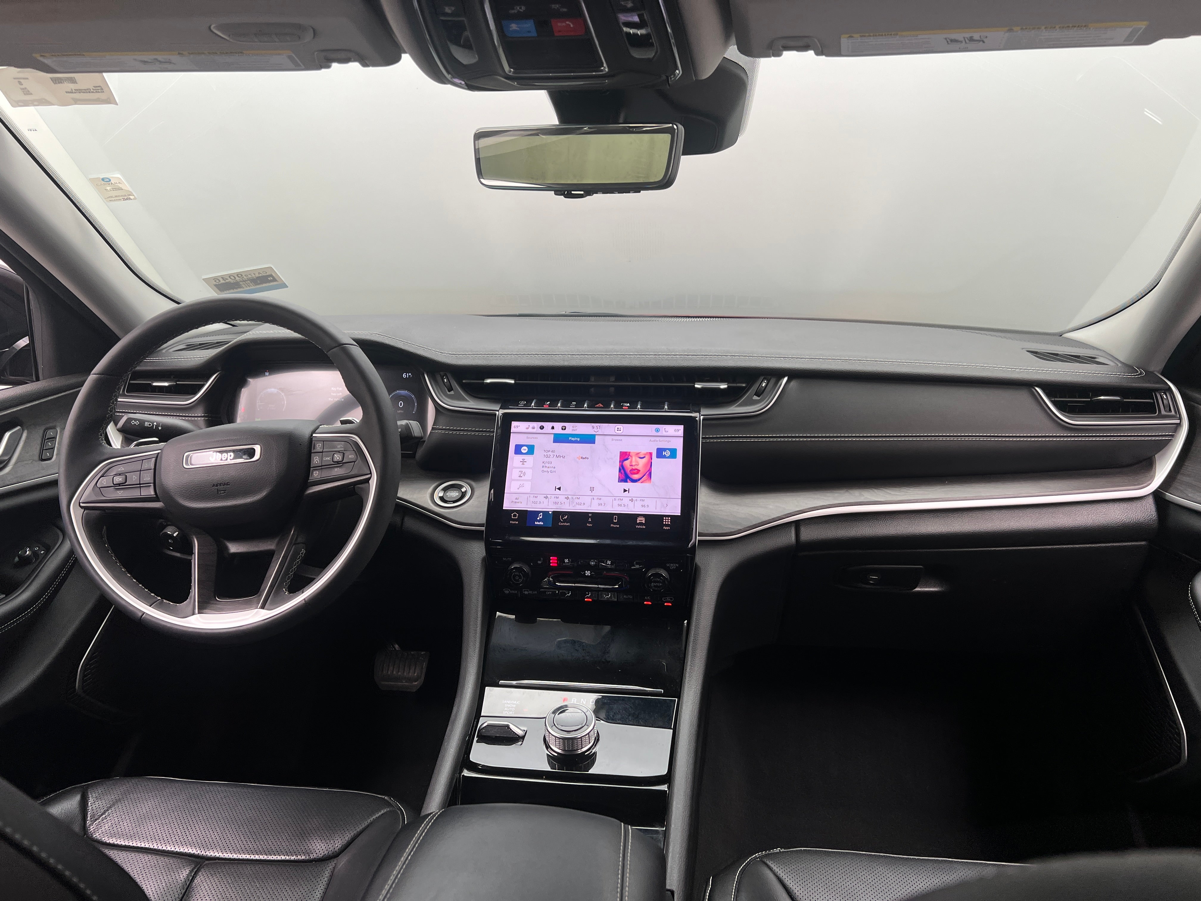 2023 Jeep Grand Cherokee L Limited Edition 3