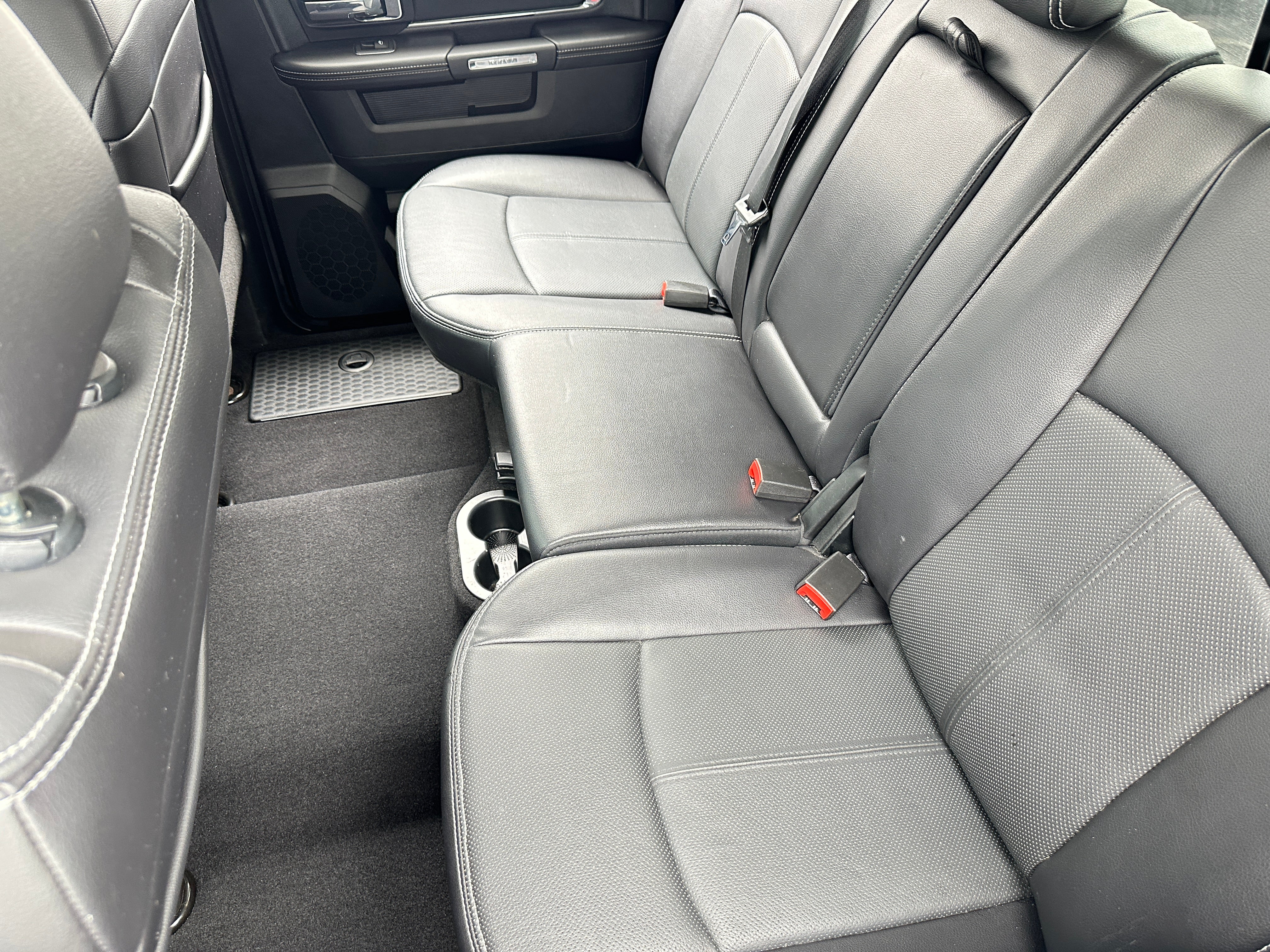 2018 RAM 1500 Laramie 5