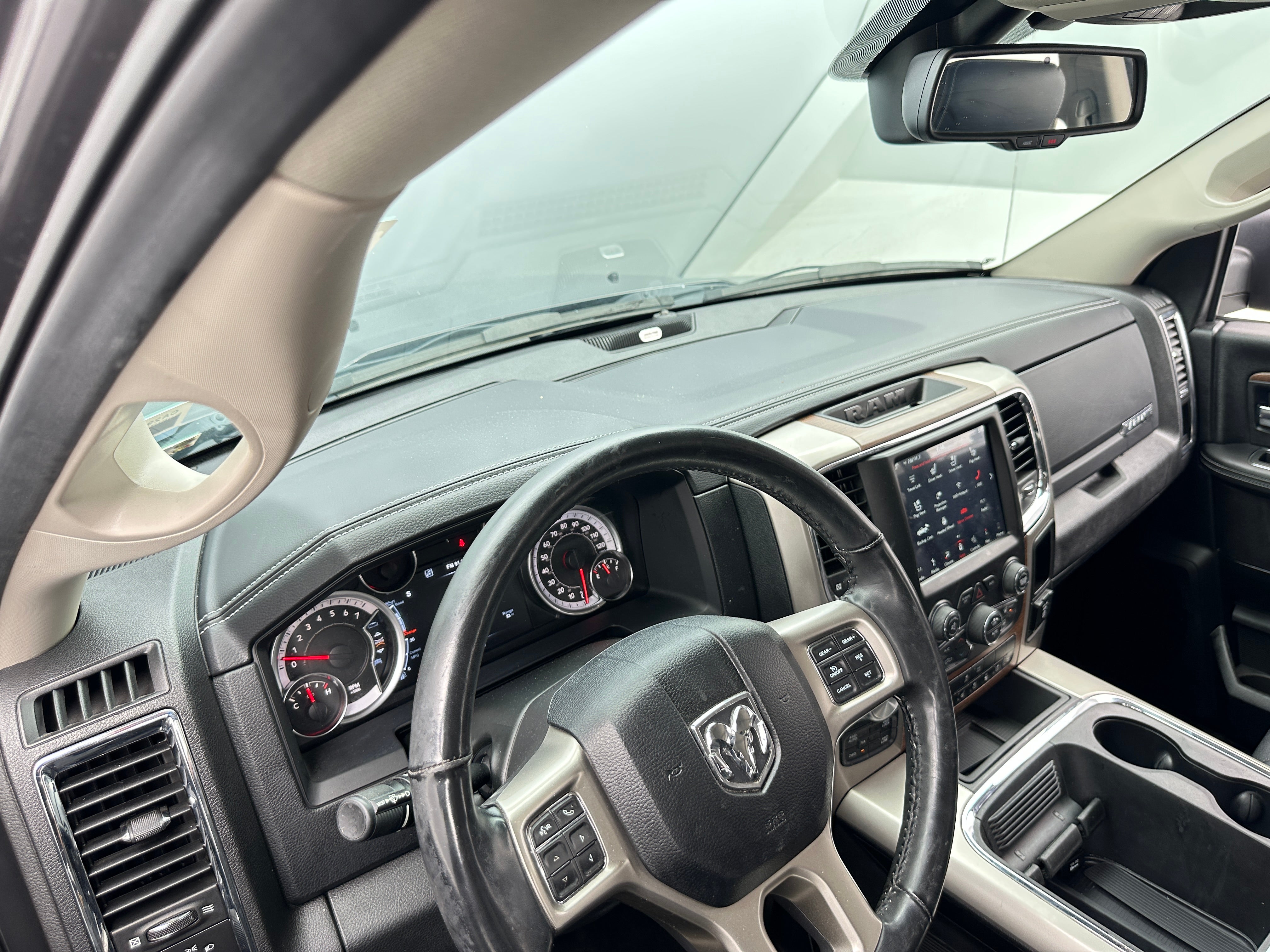 2018 RAM 1500 Laramie 2