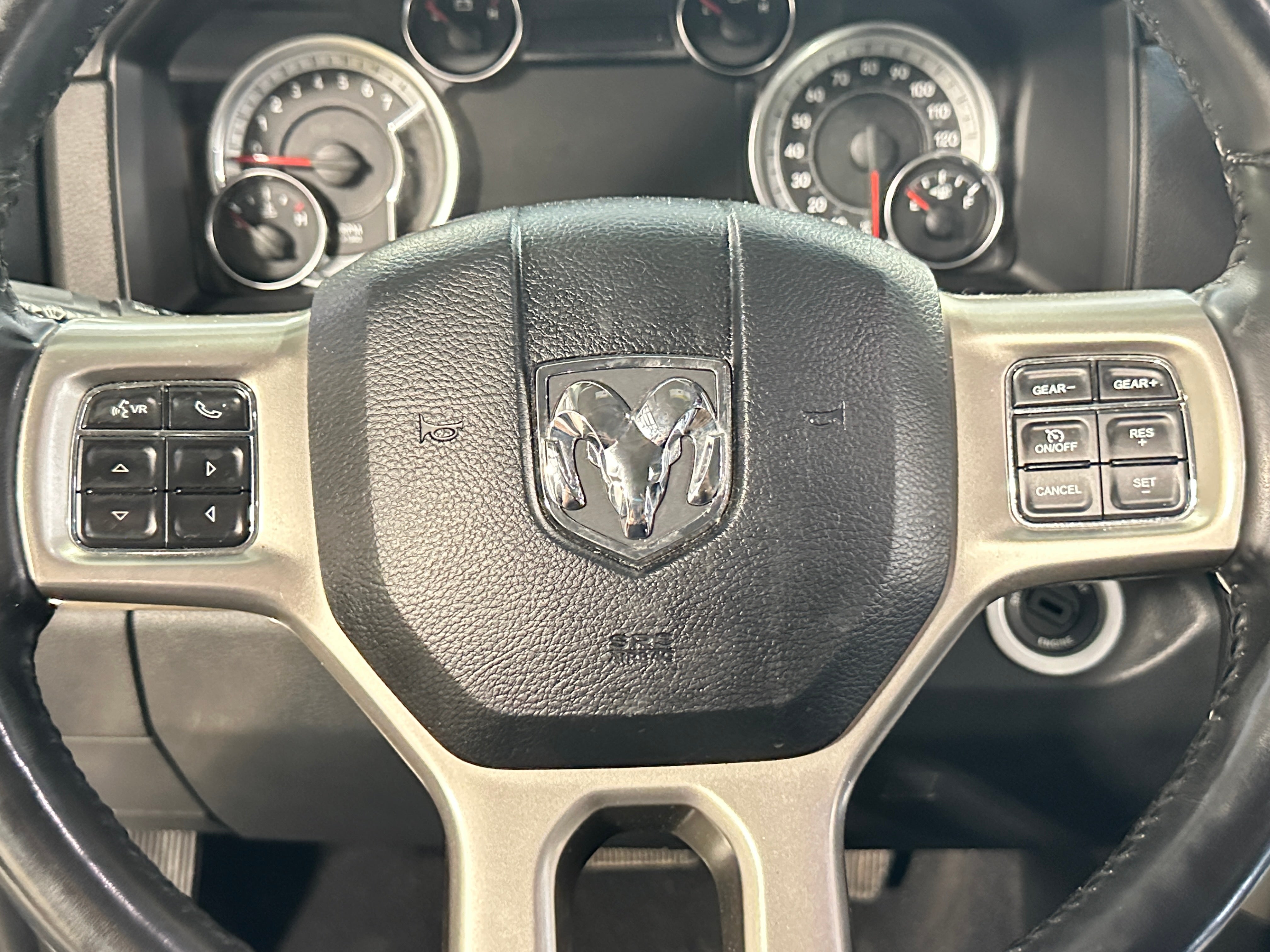 2018 RAM 1500 Laramie 4