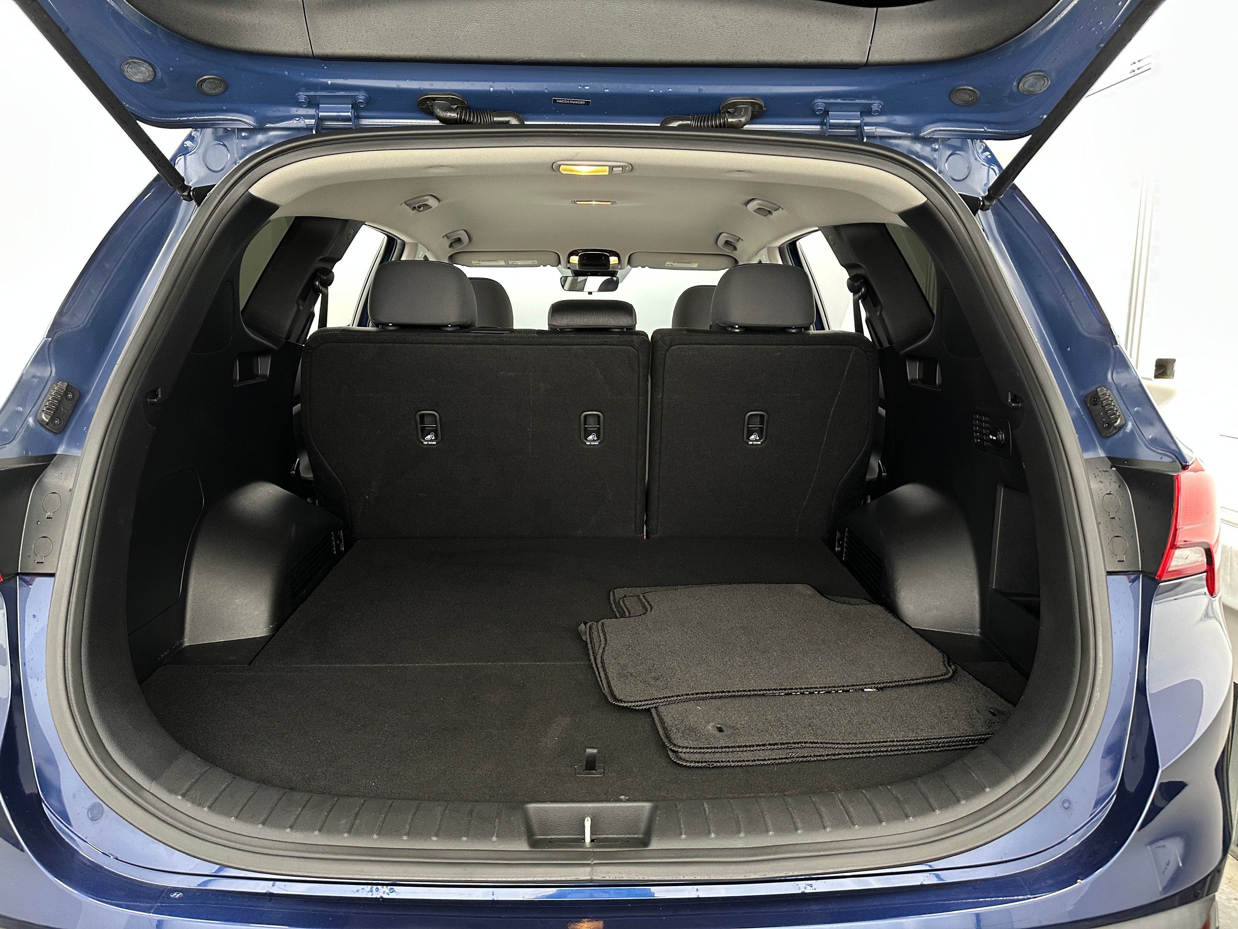 2022 Hyundai Santa Fe SE 7
