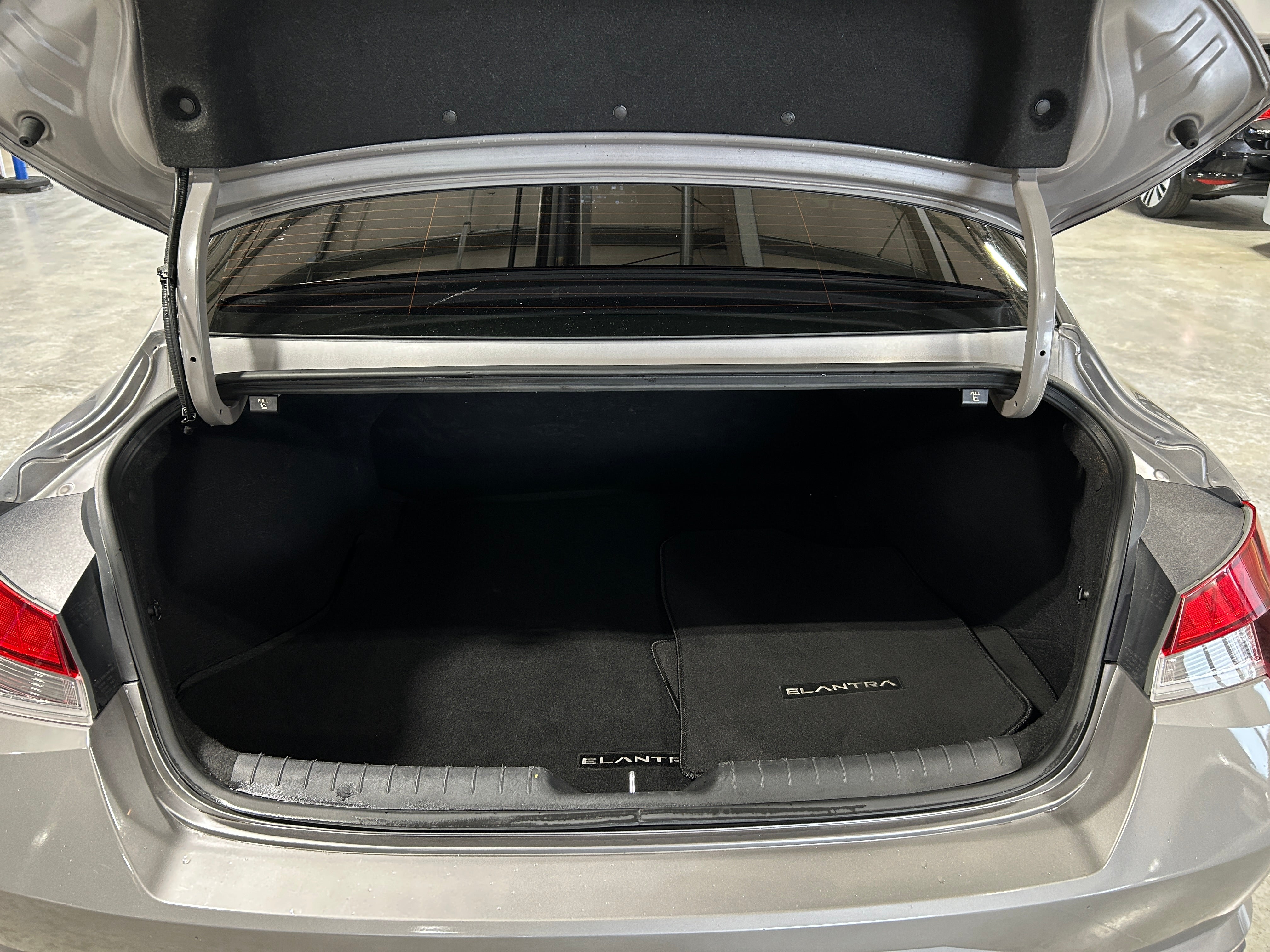 2021 Hyundai Elantra SE 7