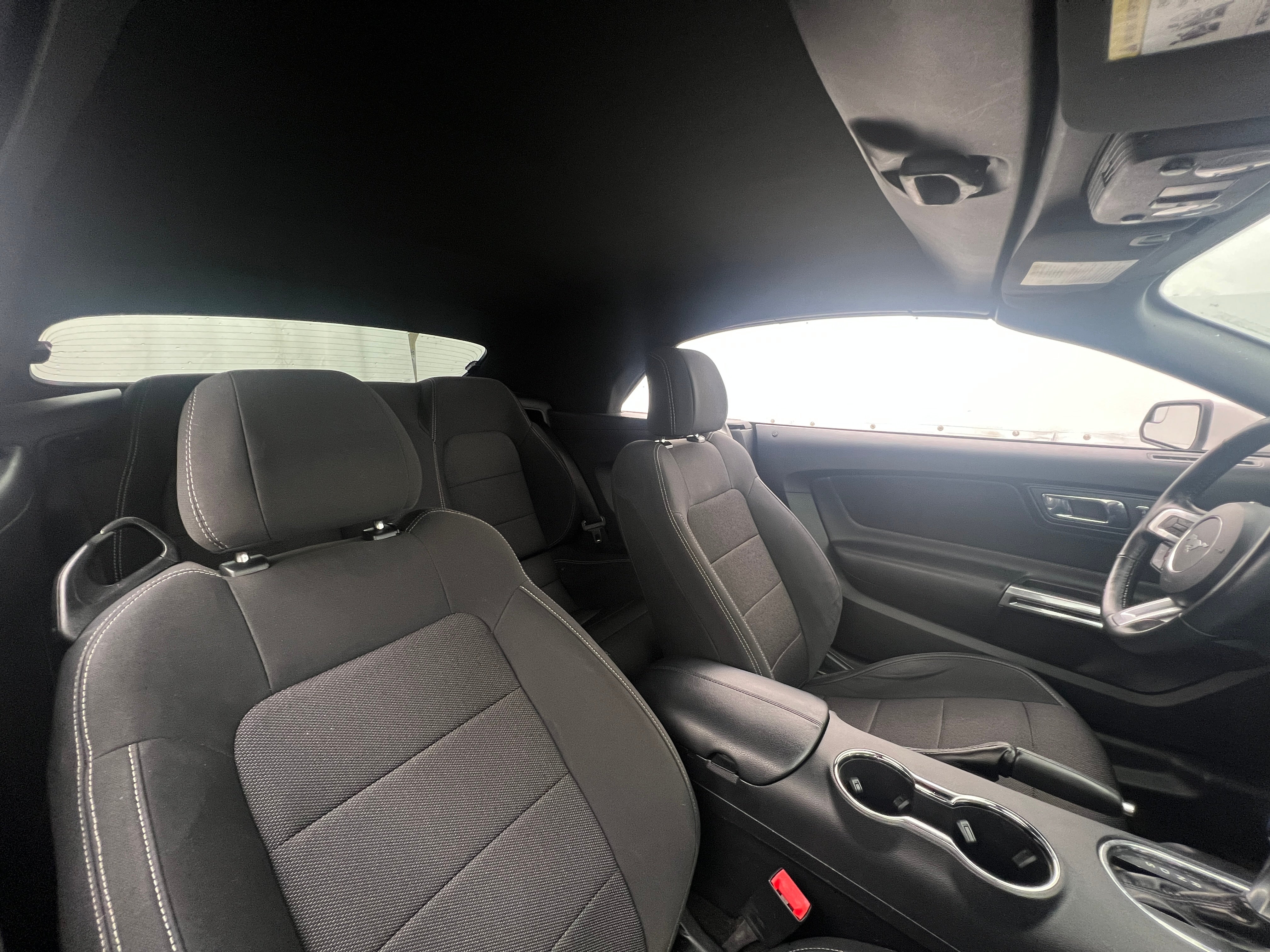 2016 Ford Mustang V6 2