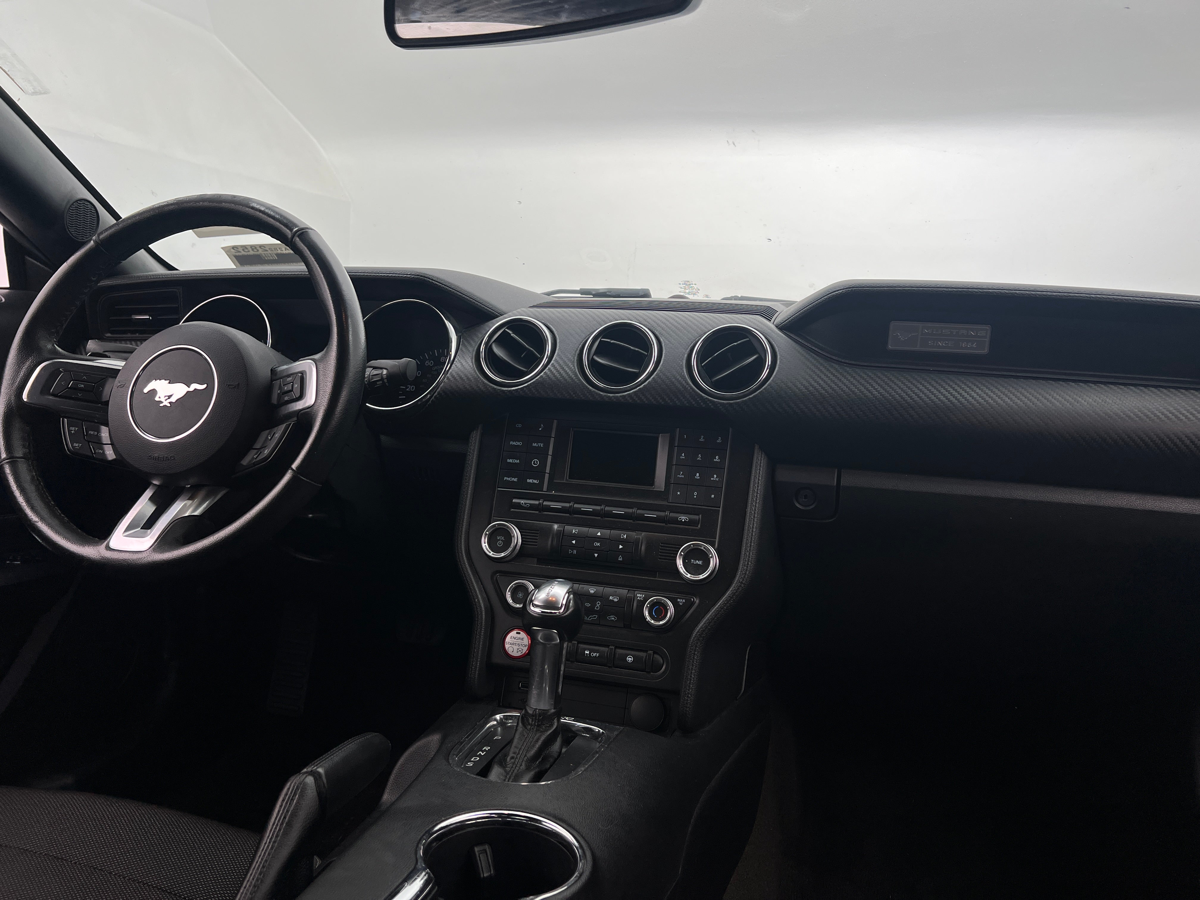2016 Ford Mustang V6 3