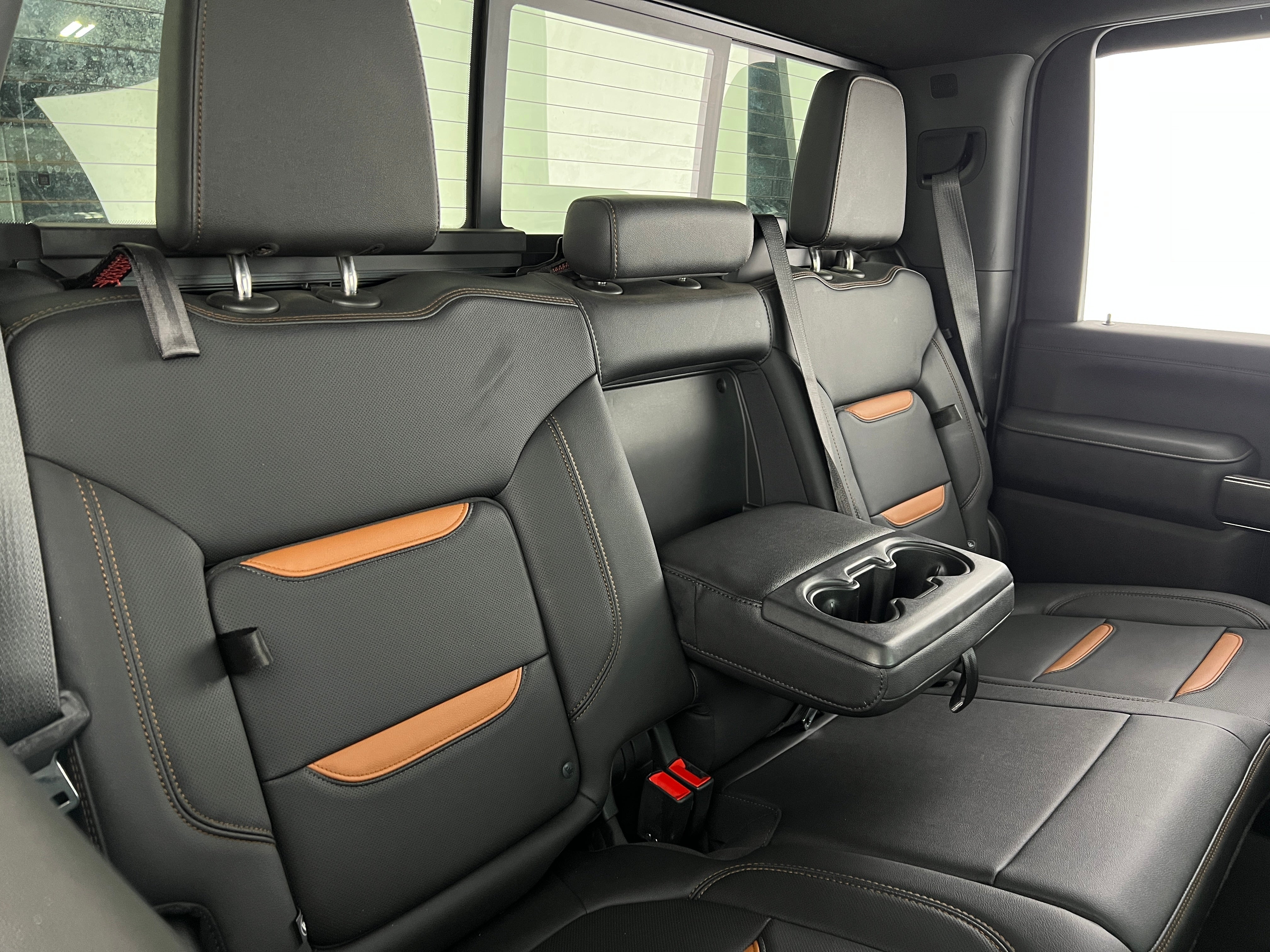 2022 GMC Sierra 2500 AT4 5